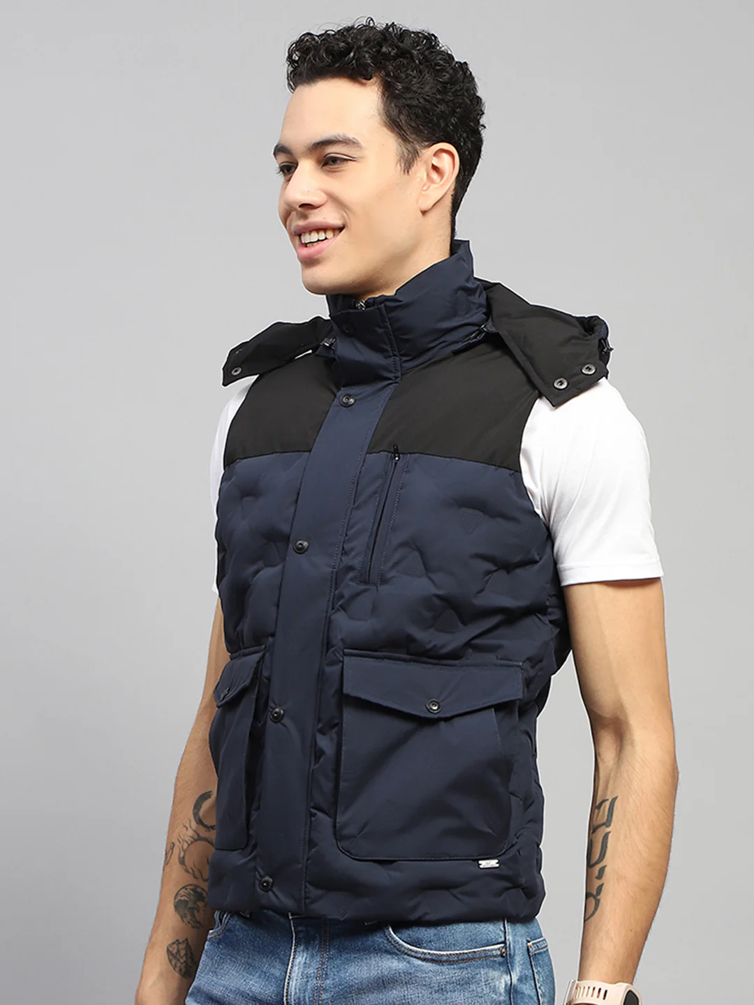 Men Navy Blue Solid Hooded Sleeveless Jacket - Image 3