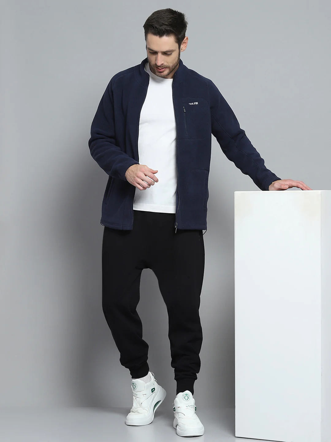 Rock.it Men Navy Blue Solid Mock Neck Full Sleeve Sweatshirt - Image 2