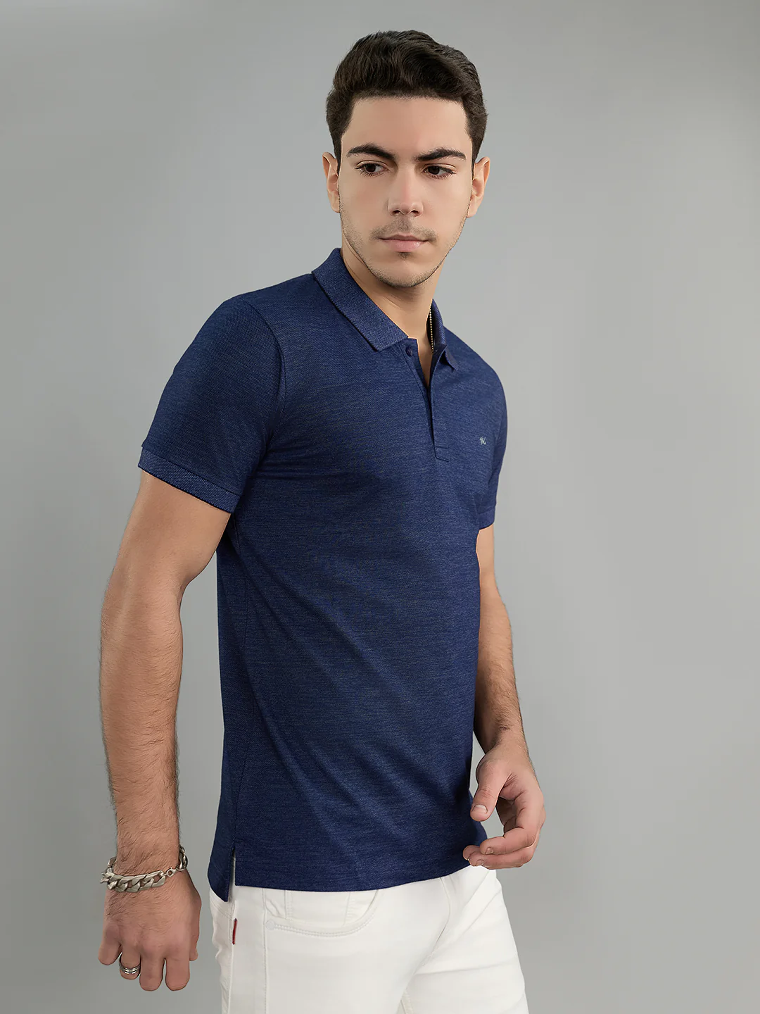Men Navy Blue Solid Polo Collar Half Sleeve T-Shirt - Image 2