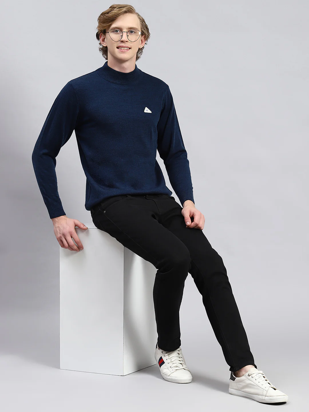 Men Navy Blue Solid Pullover - Image 2