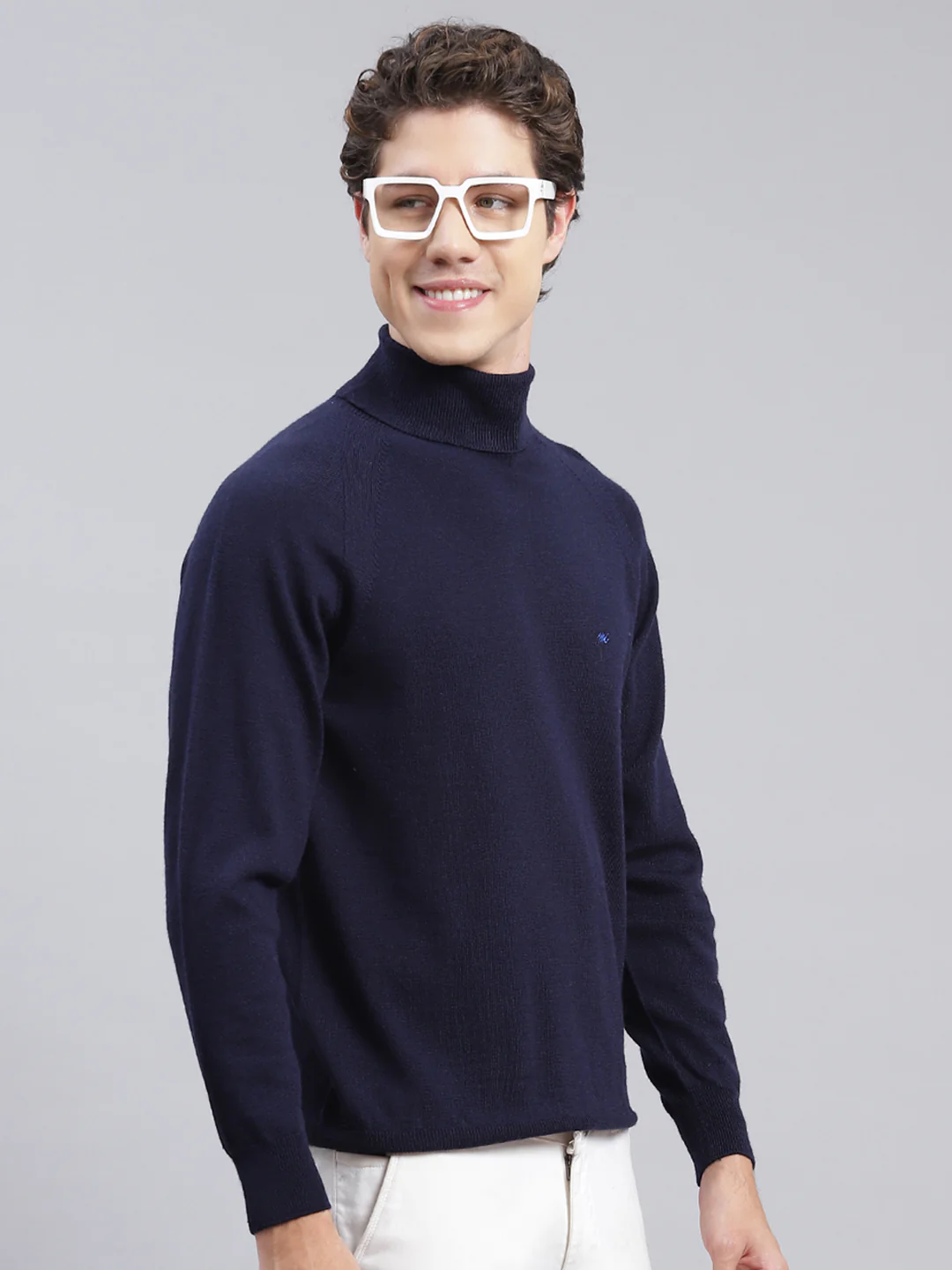 Men Navy Blue Solid Pure wool Pullover - Image 3
