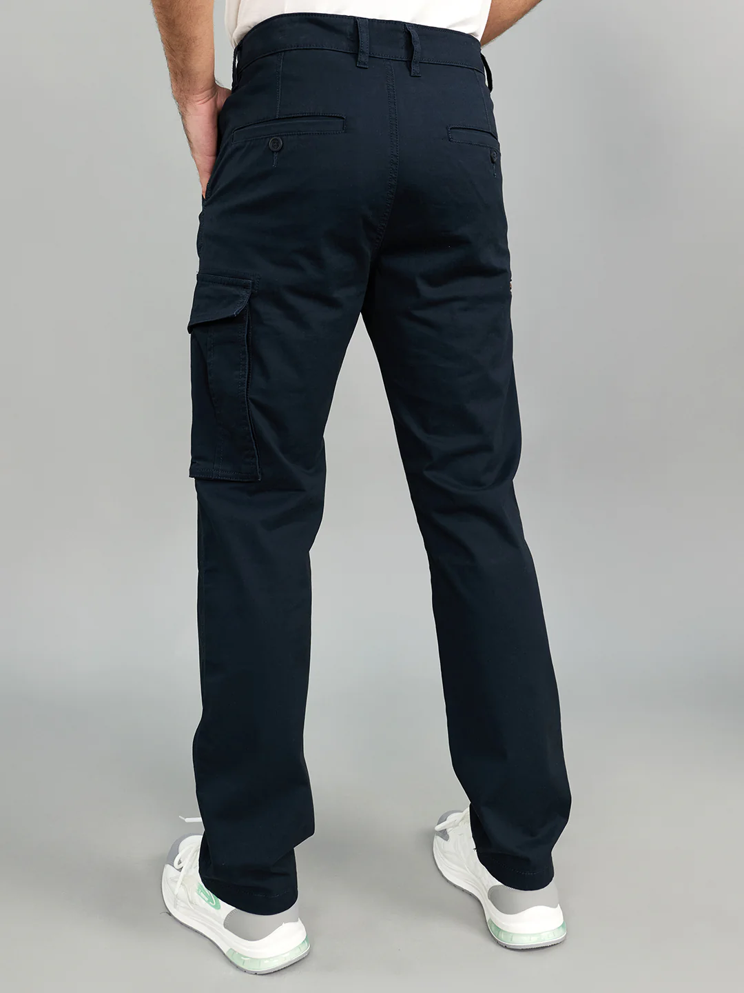 Men Navy Blue Solid Regular Fit Cargo - Image 4