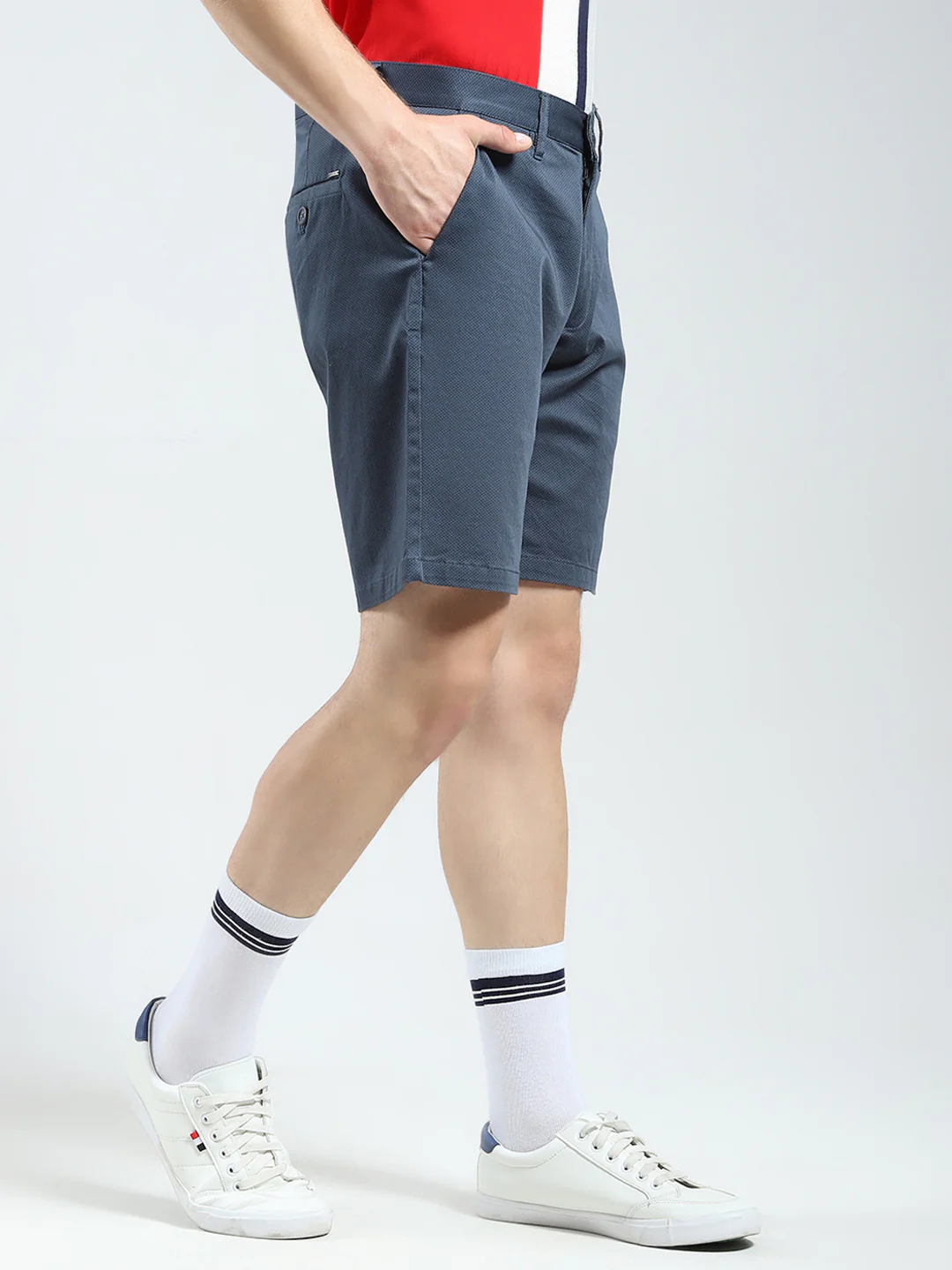 Men Navy Blue Solid Regular Fit Shorts - Image 4