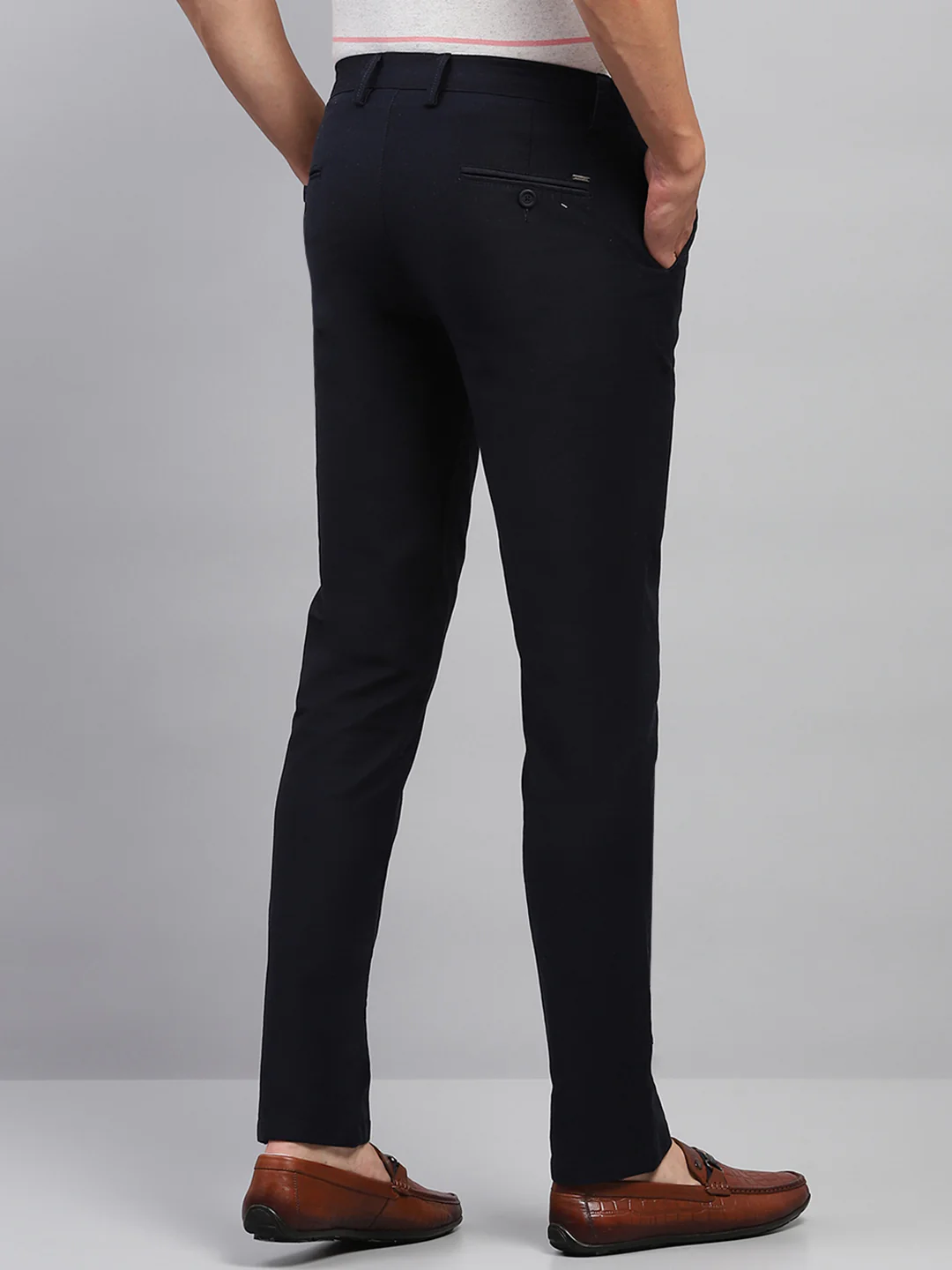 Men Navy Blue Solid Regular Fit Trouser - Image 5