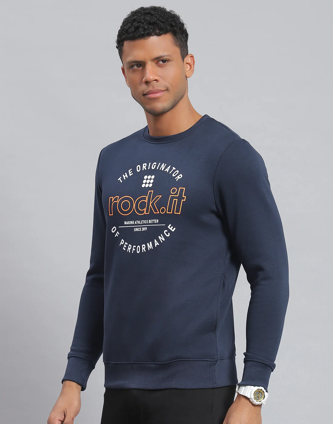Rock.it Men Navy Blue Solid Round Neck Full Sleeve Sweatshirt - Image 3