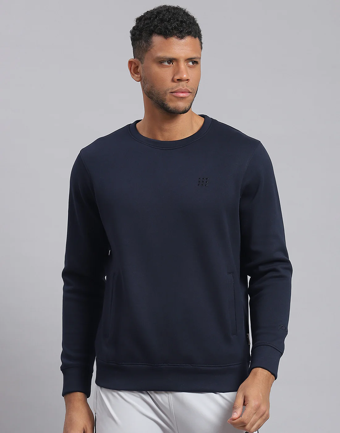 Rock.it Men Navy Blue Solid Round Neck Full Sleeve Sweatshirt - Image 2