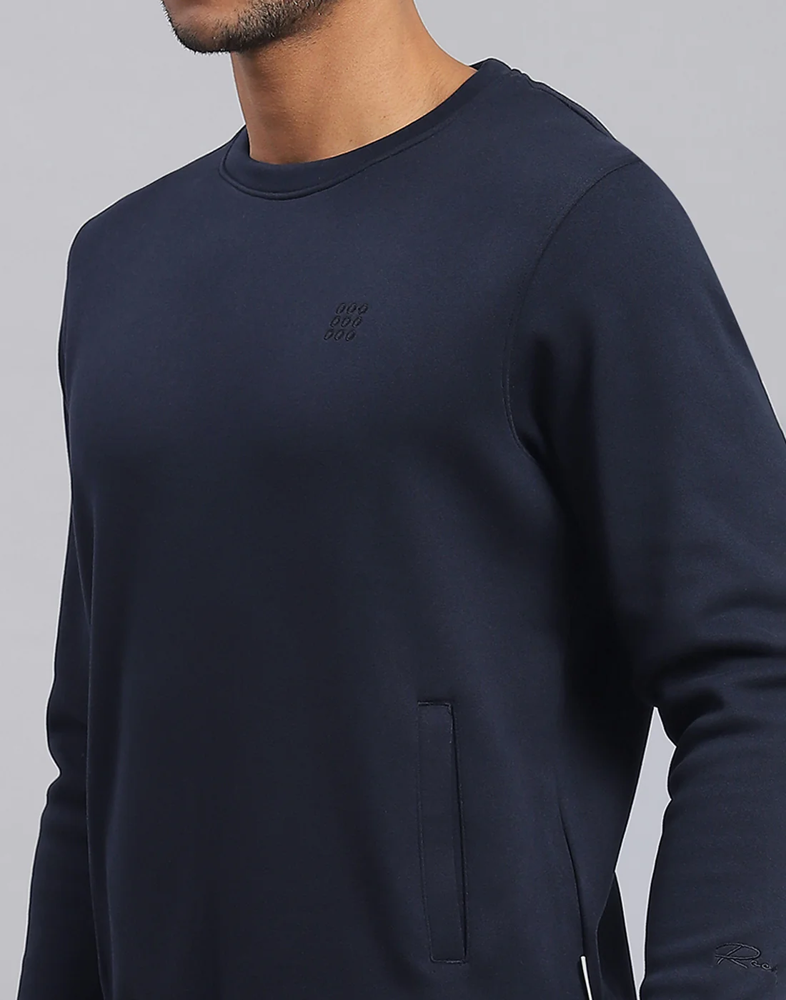 Rock.it Men Navy Blue Solid Round Neck Full Sleeve Sweatshirt - Image 7