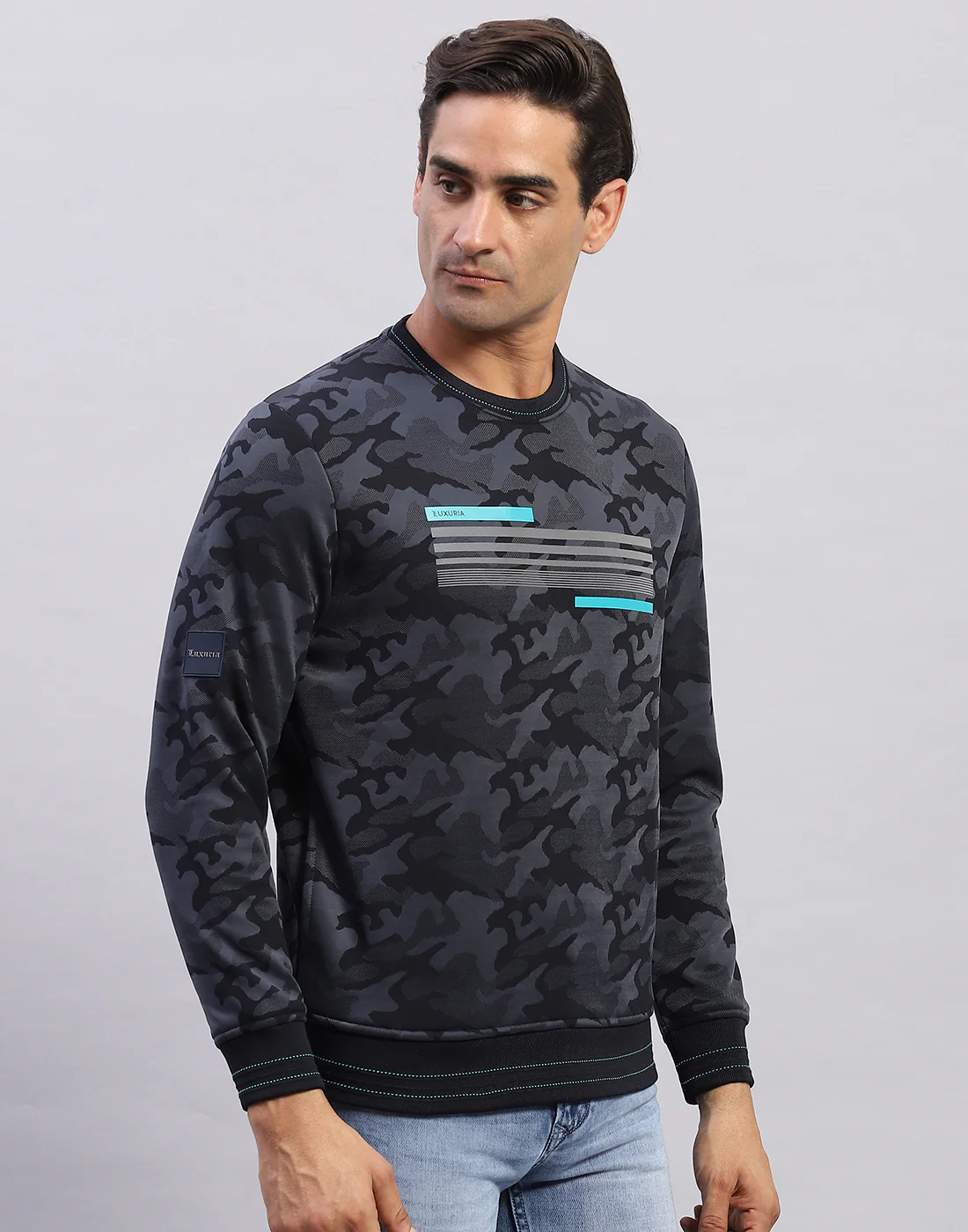 Men Navy Blue Solid Round Neck Full Sleeve Sweatshirt - Image 3