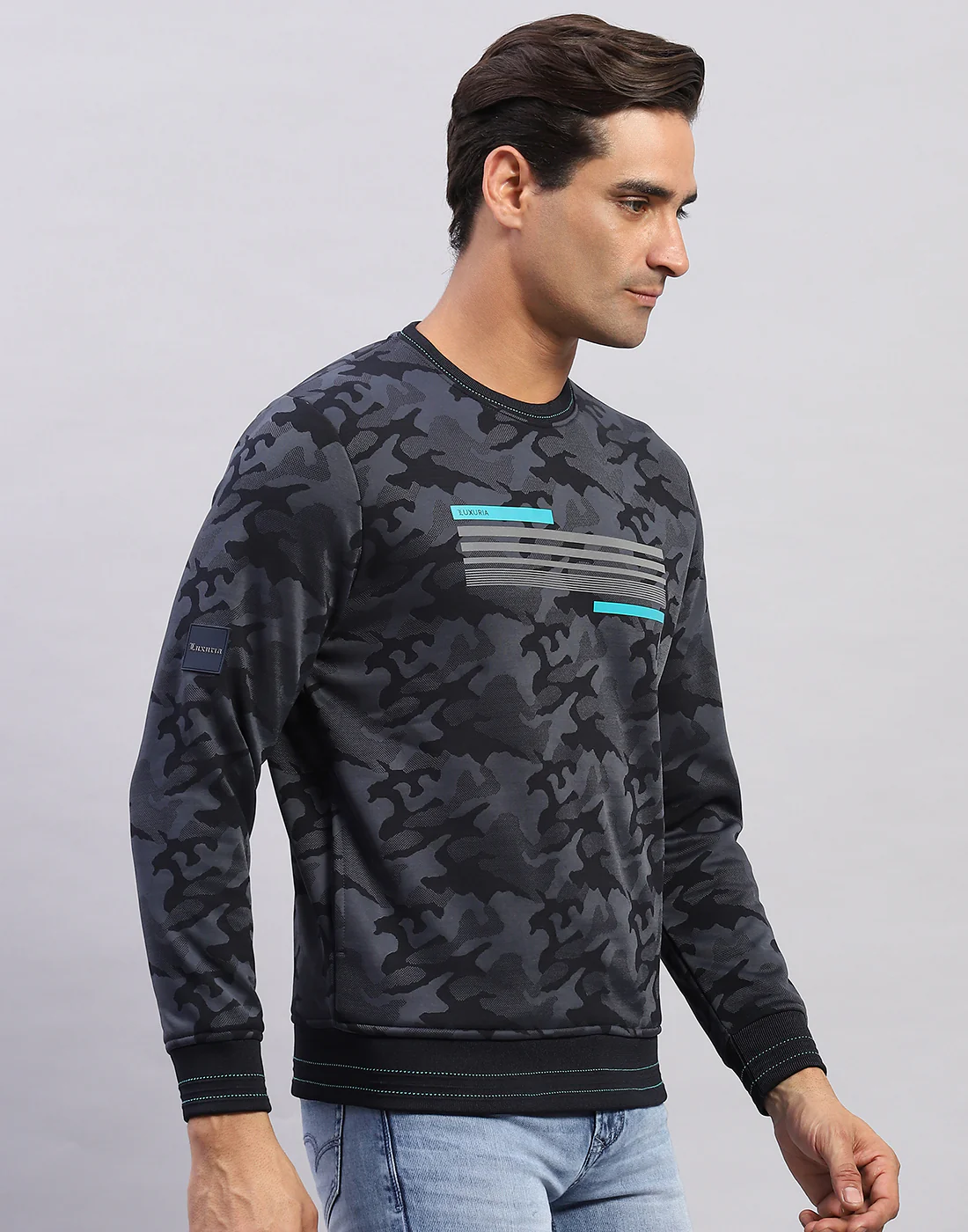 Men Navy Blue Solid Round Neck Full Sleeve Sweatshirt - Image 4