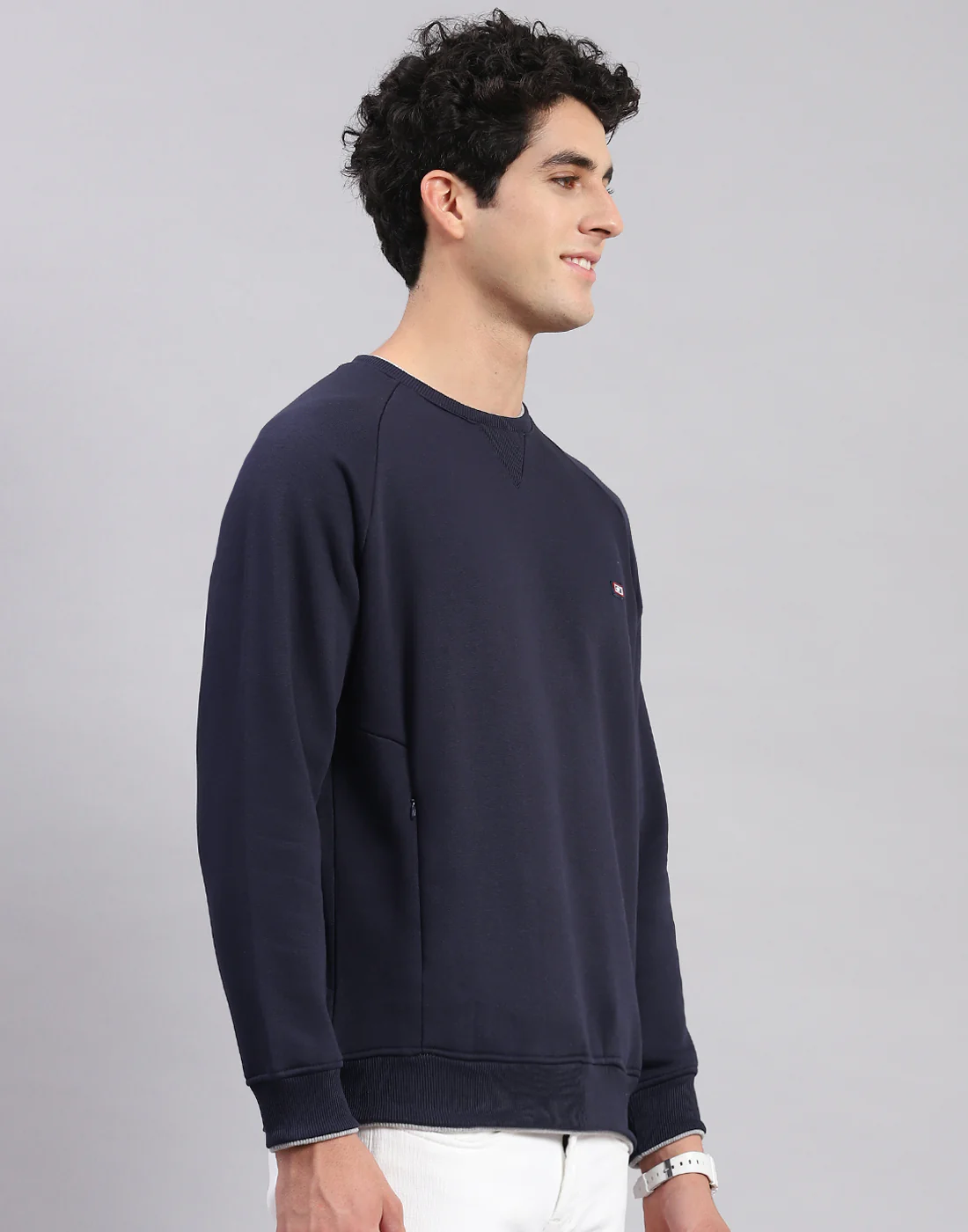Men Navy Blue Solid Round Neck Full Sleeve Sweatshirts - Image 4