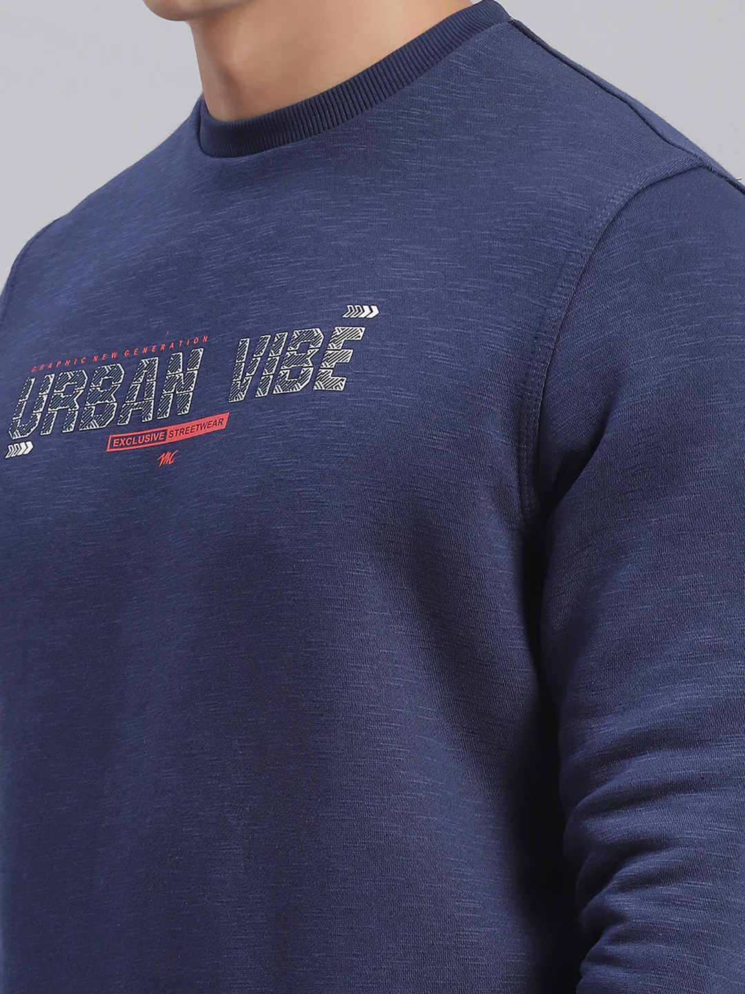Men Navy Blue Solid Round Neck Full Sleeve Sweatshirts - Image 6