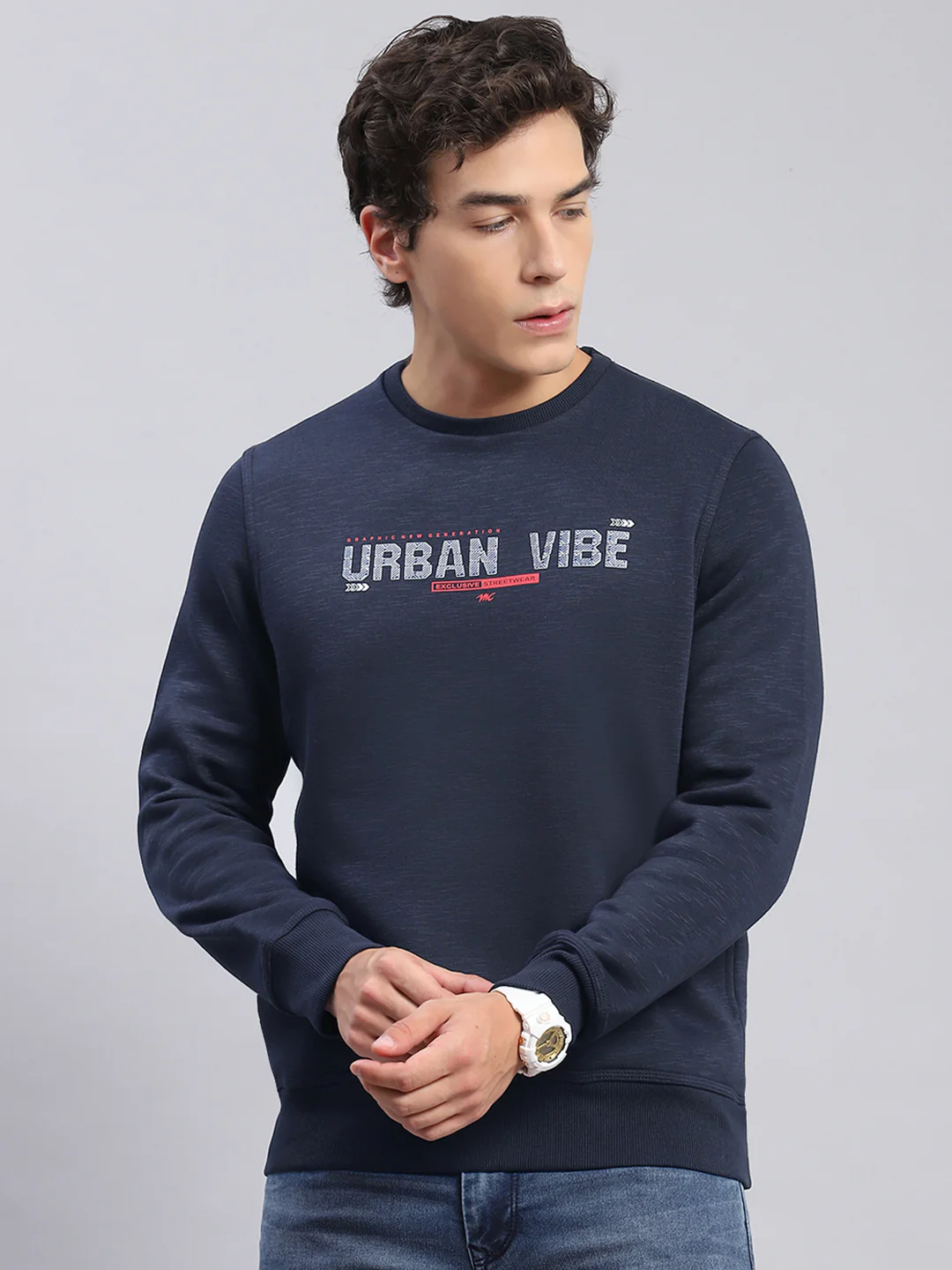 Men Navy Blue Solid Round Neck Full Sleeve Sweatshirts - Image 2