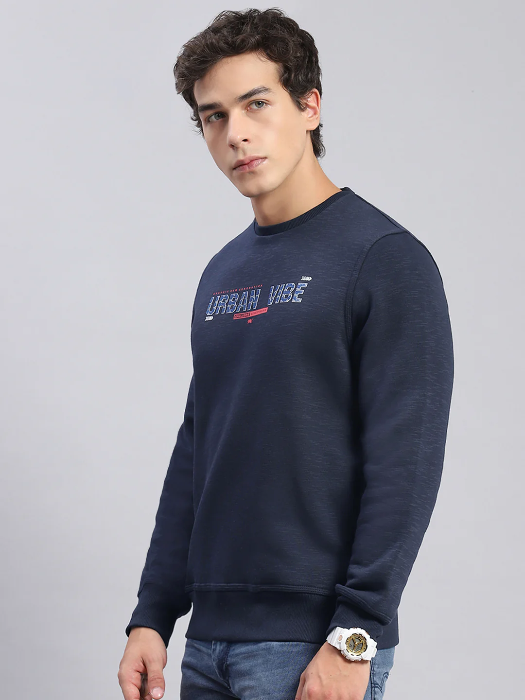 Men Navy Blue Solid Round Neck Full Sleeve Sweatshirts - Image 3