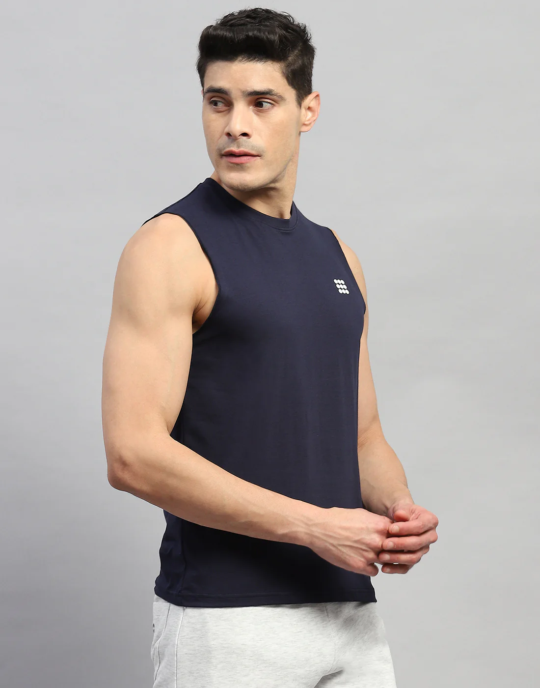 Rock.it Men Navy Blue Solid Round Neck Sleeveless T-Shirt - Image 4
