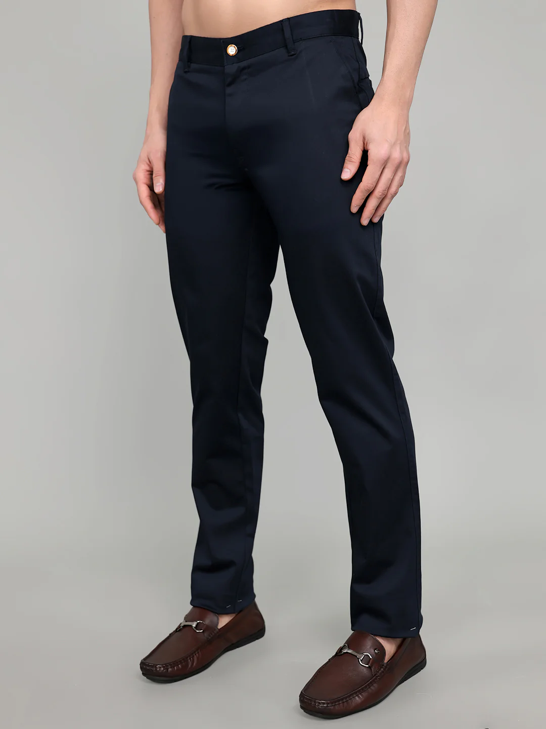 Men Navy Blue Solid Slim Fit Trouser - Image 2