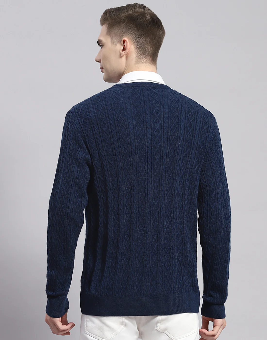 Men Navy Blue Solid V Neck Full Sleeve Pullover - Image 5