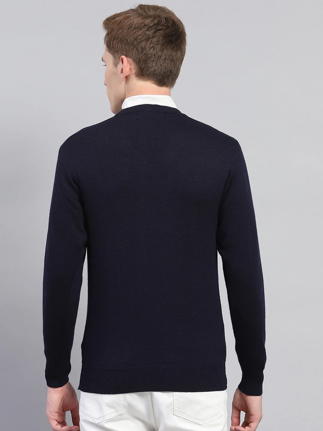 Men Navy Blue Solid V Neck Full Sleeve Pullover - Image 5