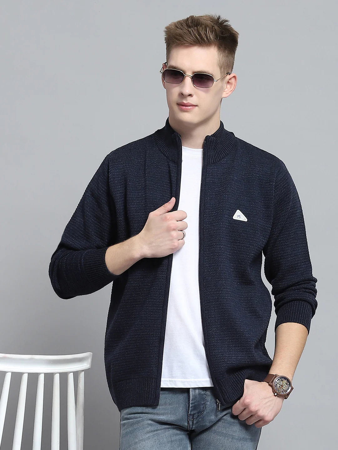 Men Navy Blue Solid V Neck Full Sleeve Pullover - Image 6