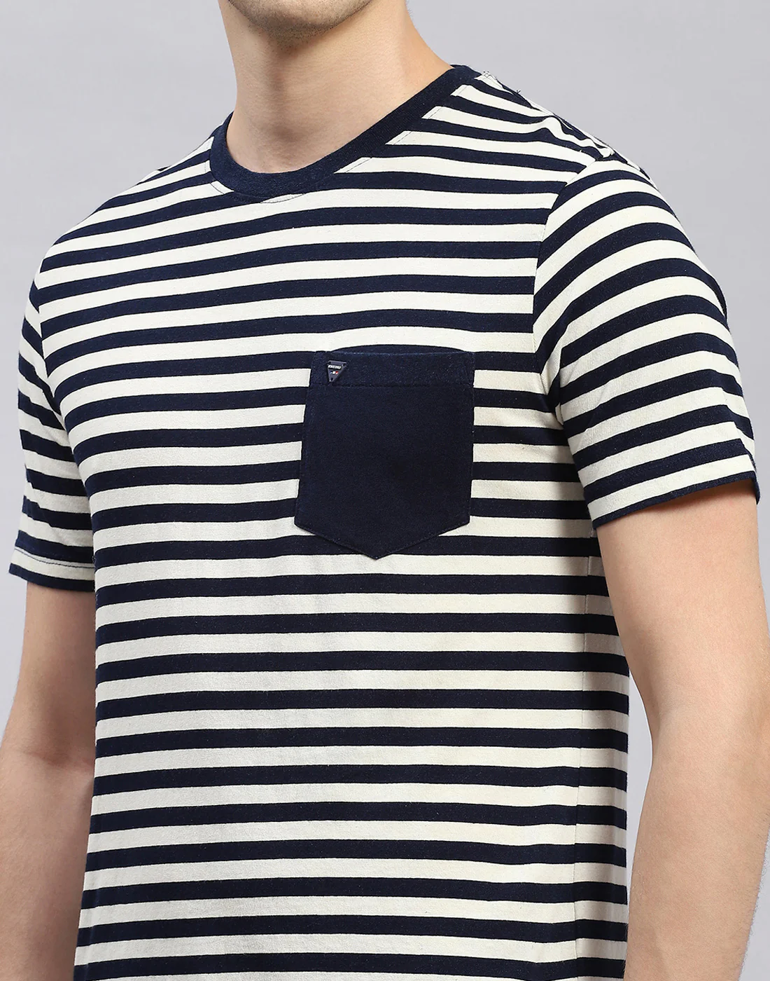 Men Navy Blue Stripe Round Neck Half Sleeve T-Shirt - Image 7
