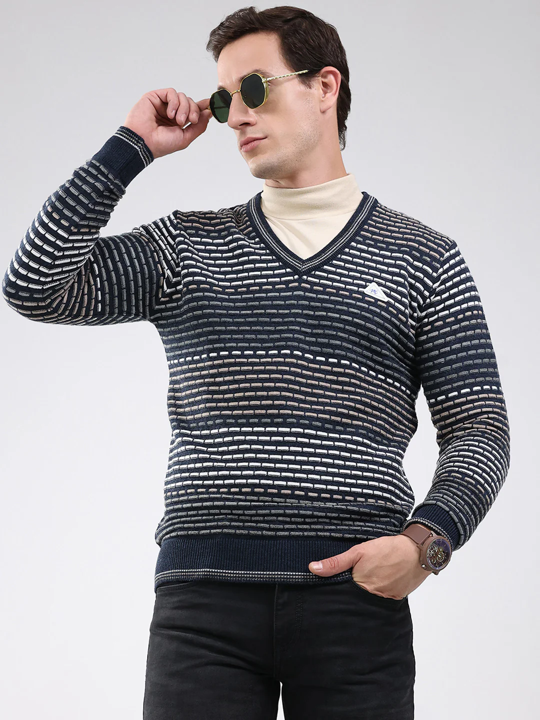 Men Navy Blue Stripe V Neck Full Sleeve Pullover - Image 6