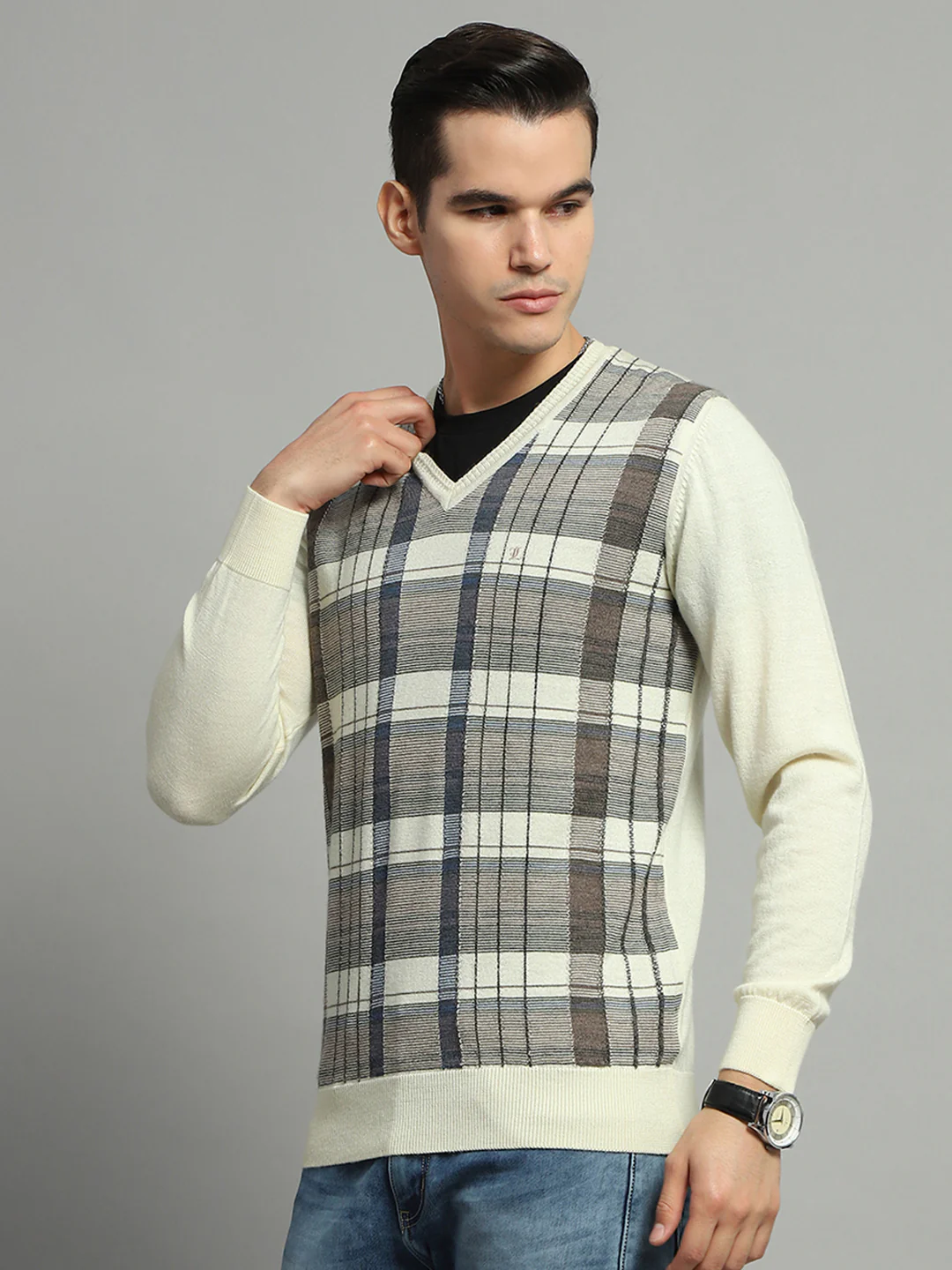 Luxuria Men Off White Check V Neck Full Sleeve Pullover - Image 3
