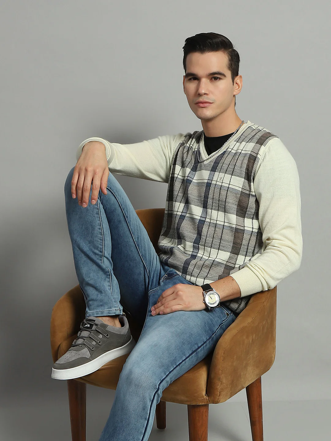 Luxuria Men Off White Check V Neck Full Sleeve Pullover - Image 6