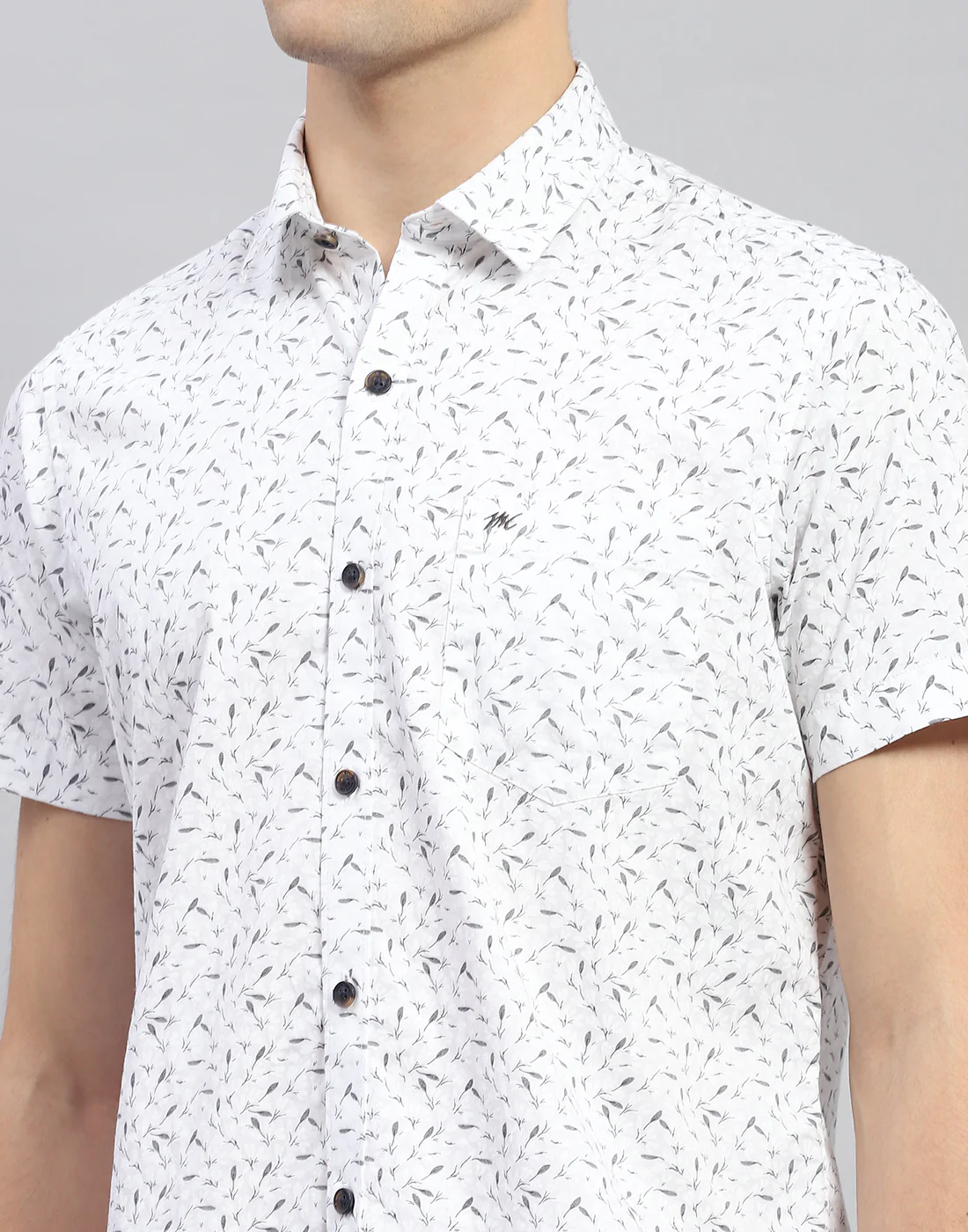 Men Off White Printed Collar Neck Half Sleeve Shirt - Image 6
