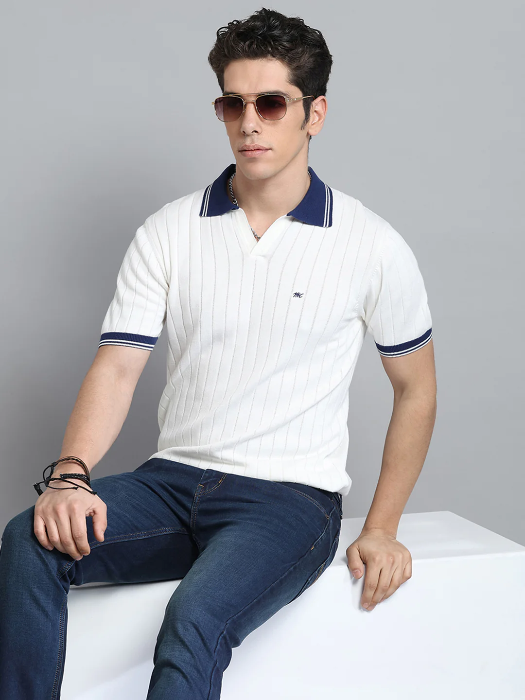 Men Off White Self Design Collar Half Sleeve T-Shirt - Image 6