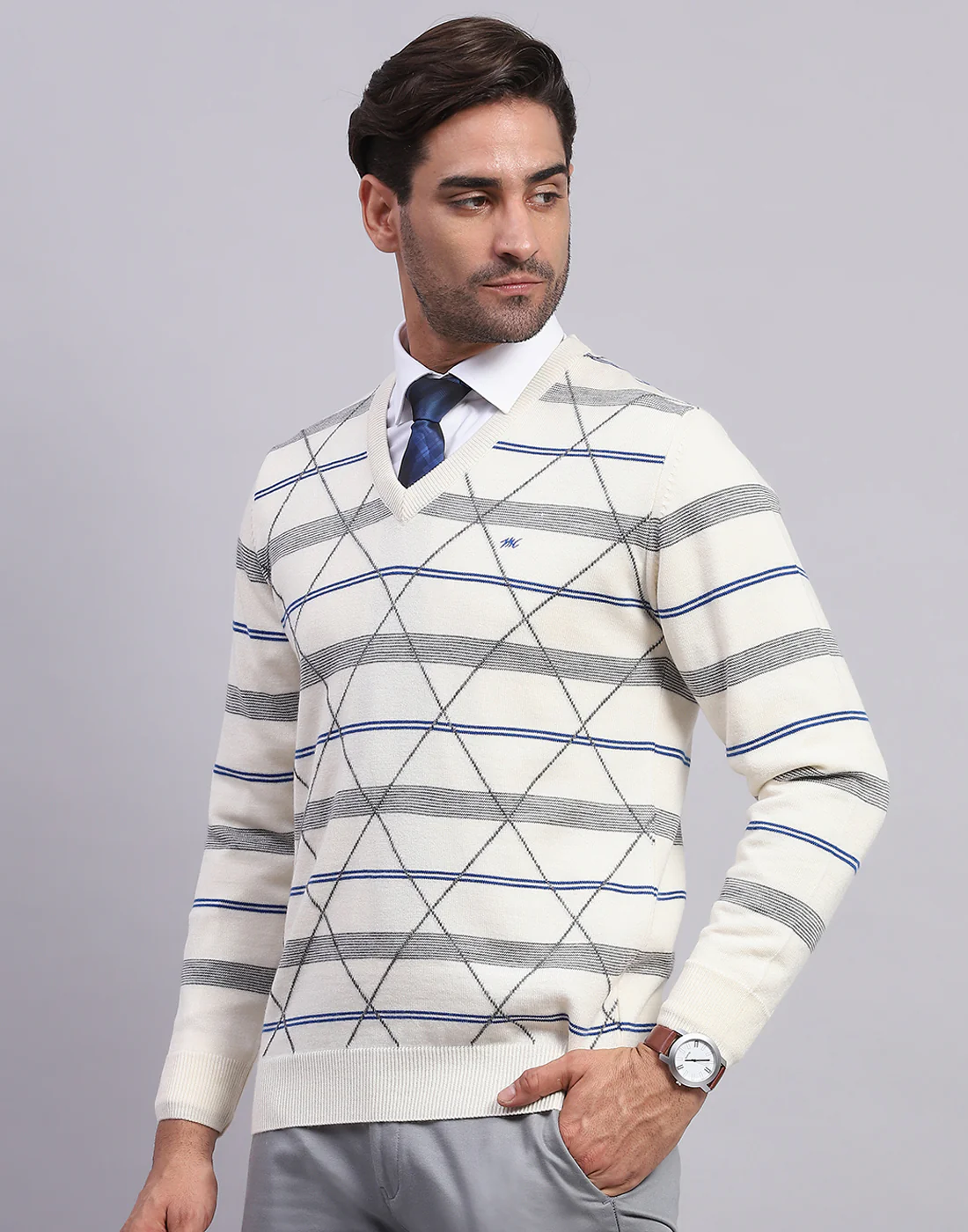 Men Off White Self Design V Neck Full Sleeve Pullover - Image 3
