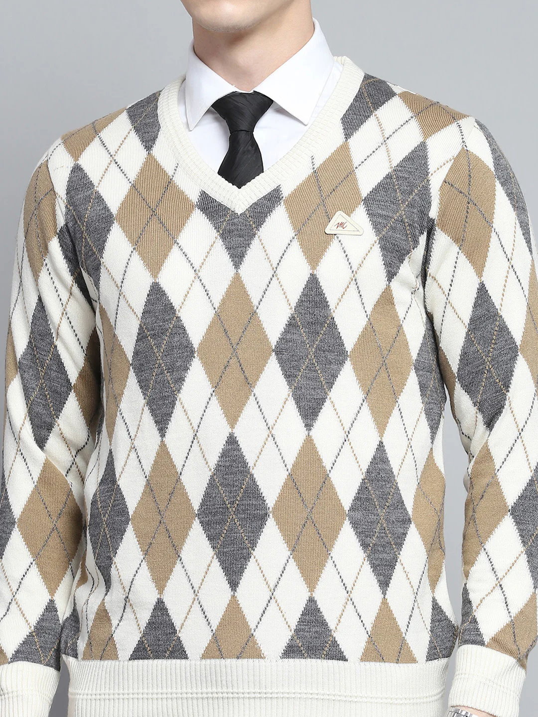 Men Off White Self Design V Neck Full Sleeve Pullover - Image 6
