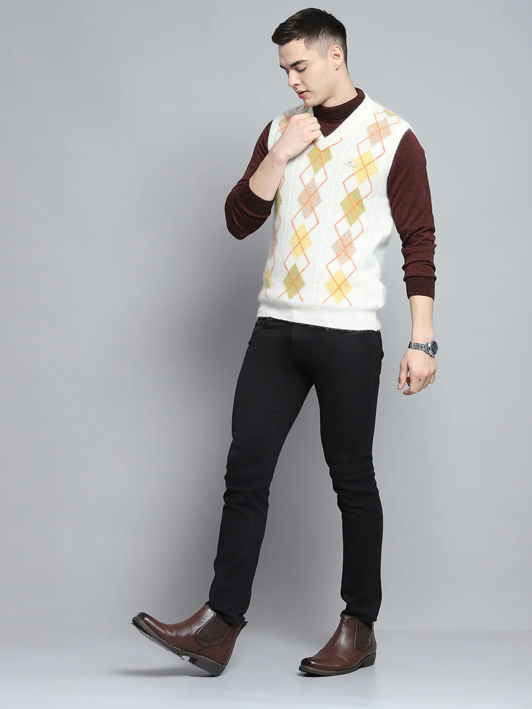 Men Off White Self Design V Neck Sleeveless Sweater - Image 2