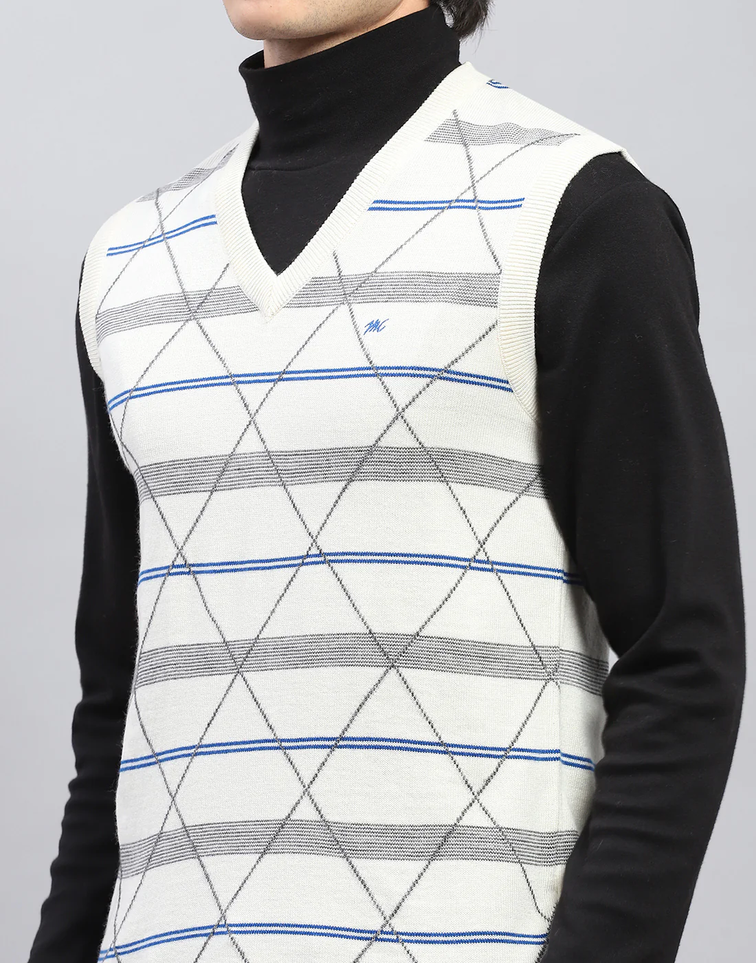 Men Off White Self Design V Neck Sleeveless Sweater - Image 7