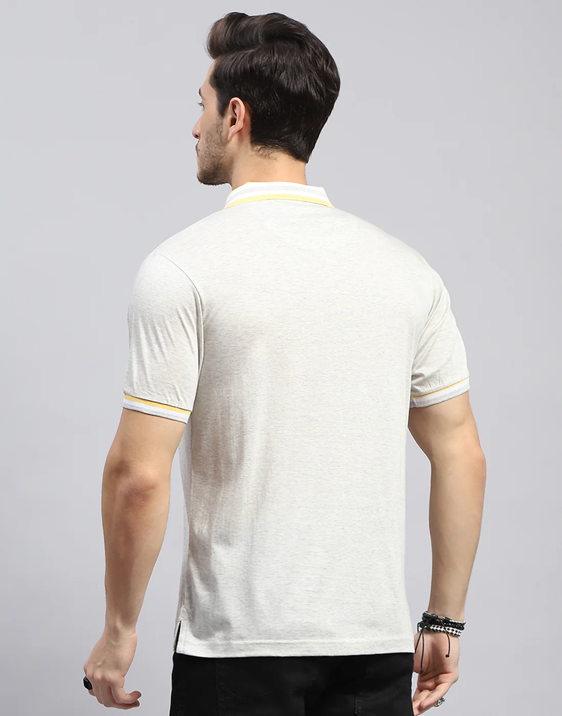 Men Off White Solid Polo Collar Half Sleeve T-Shirt - Image 5