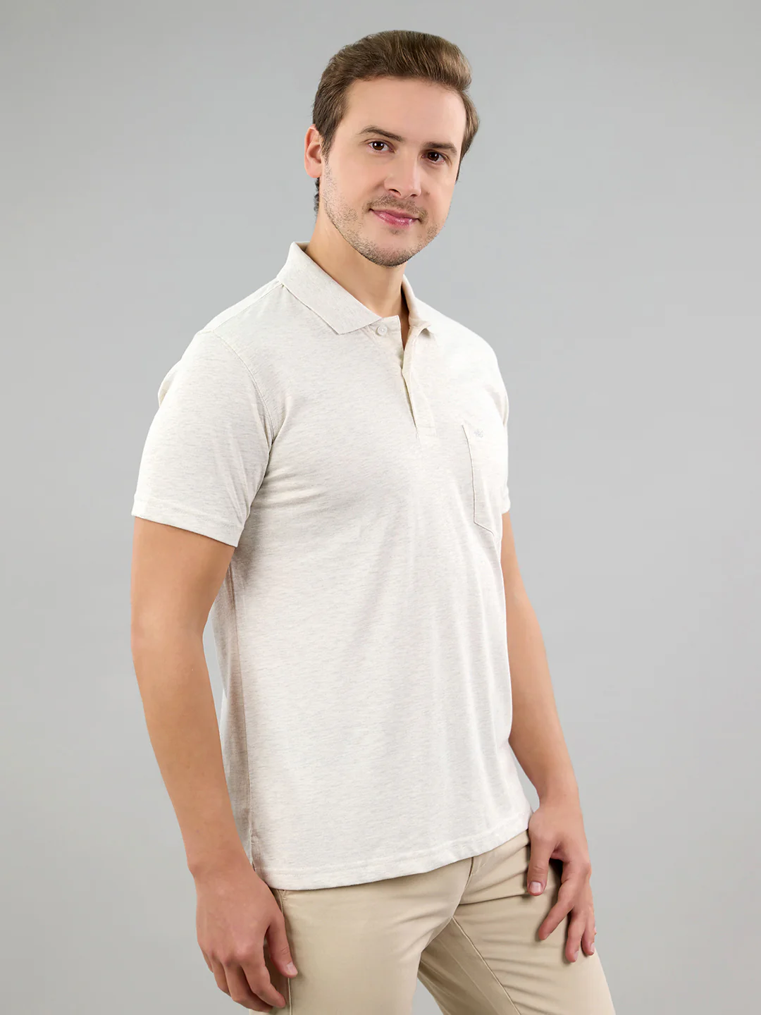 Men Off White Solid Polo Collar Half Sleeve T-Shirt - Image 3