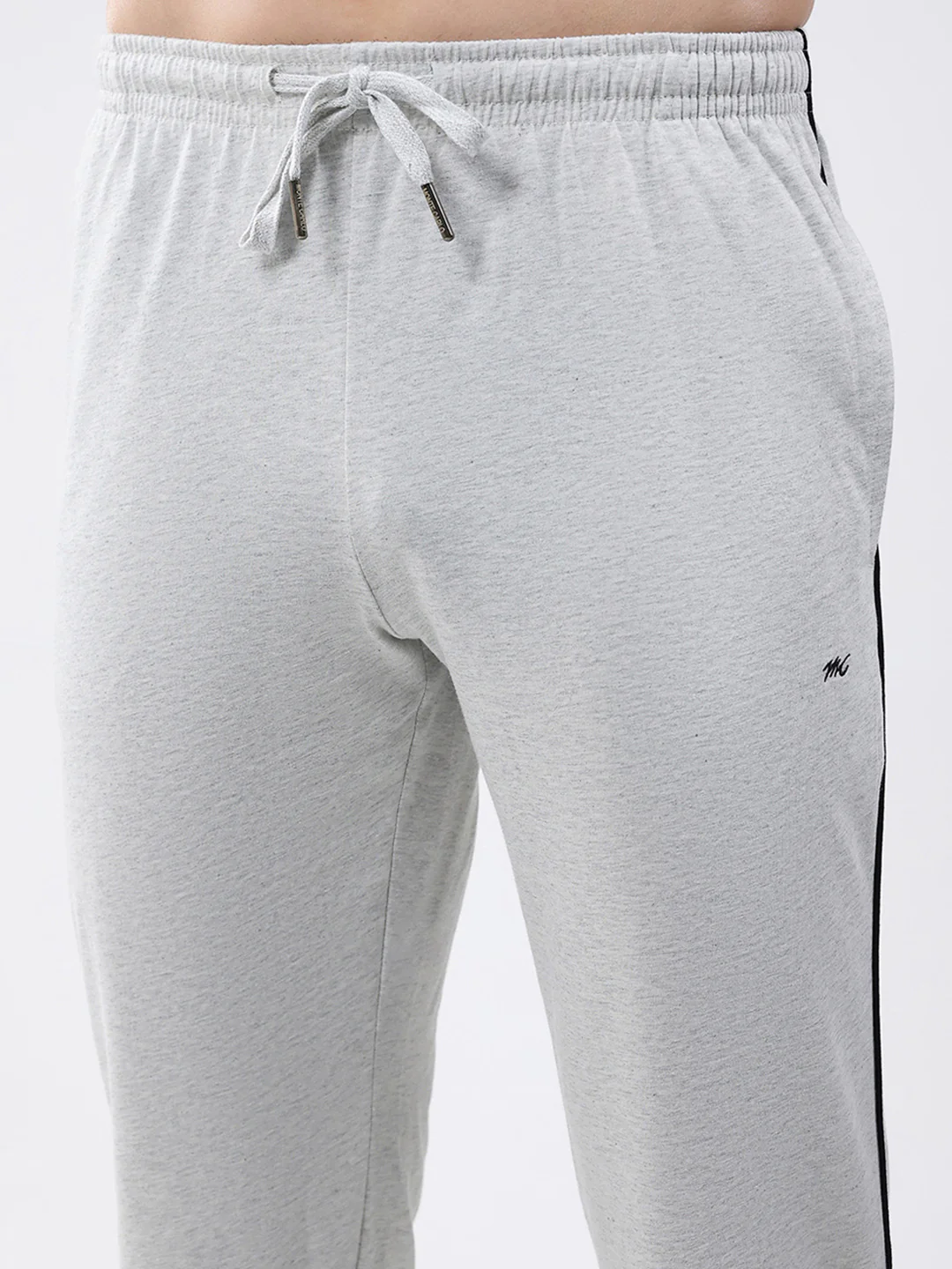 Men Off White Solid Regular Fit Lower - Image 6