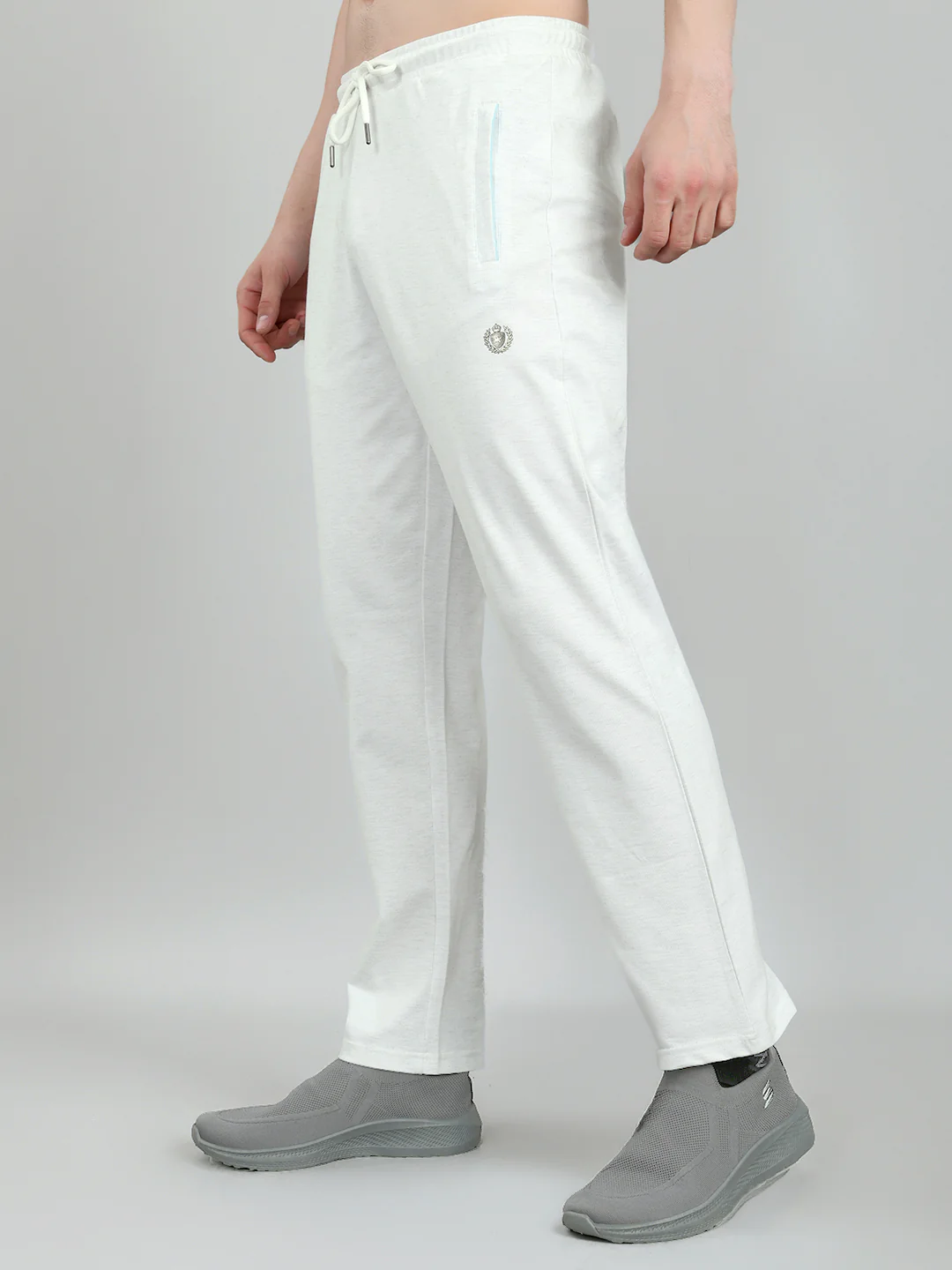 Men Off White Solid Regular Fit Lower - Image 2
