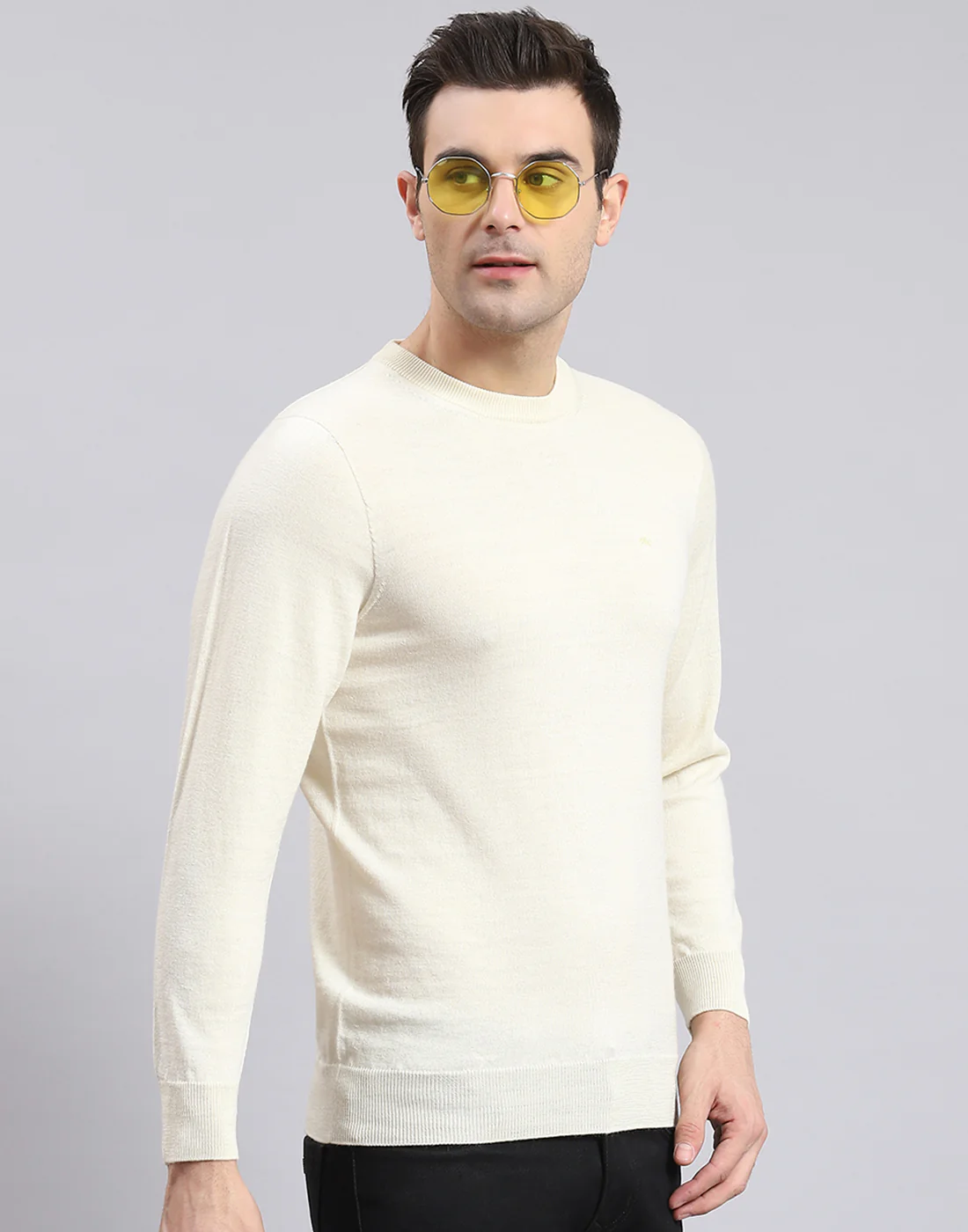 Men Off White Solid Round Neck Full Sleeve Pullover - Image 4