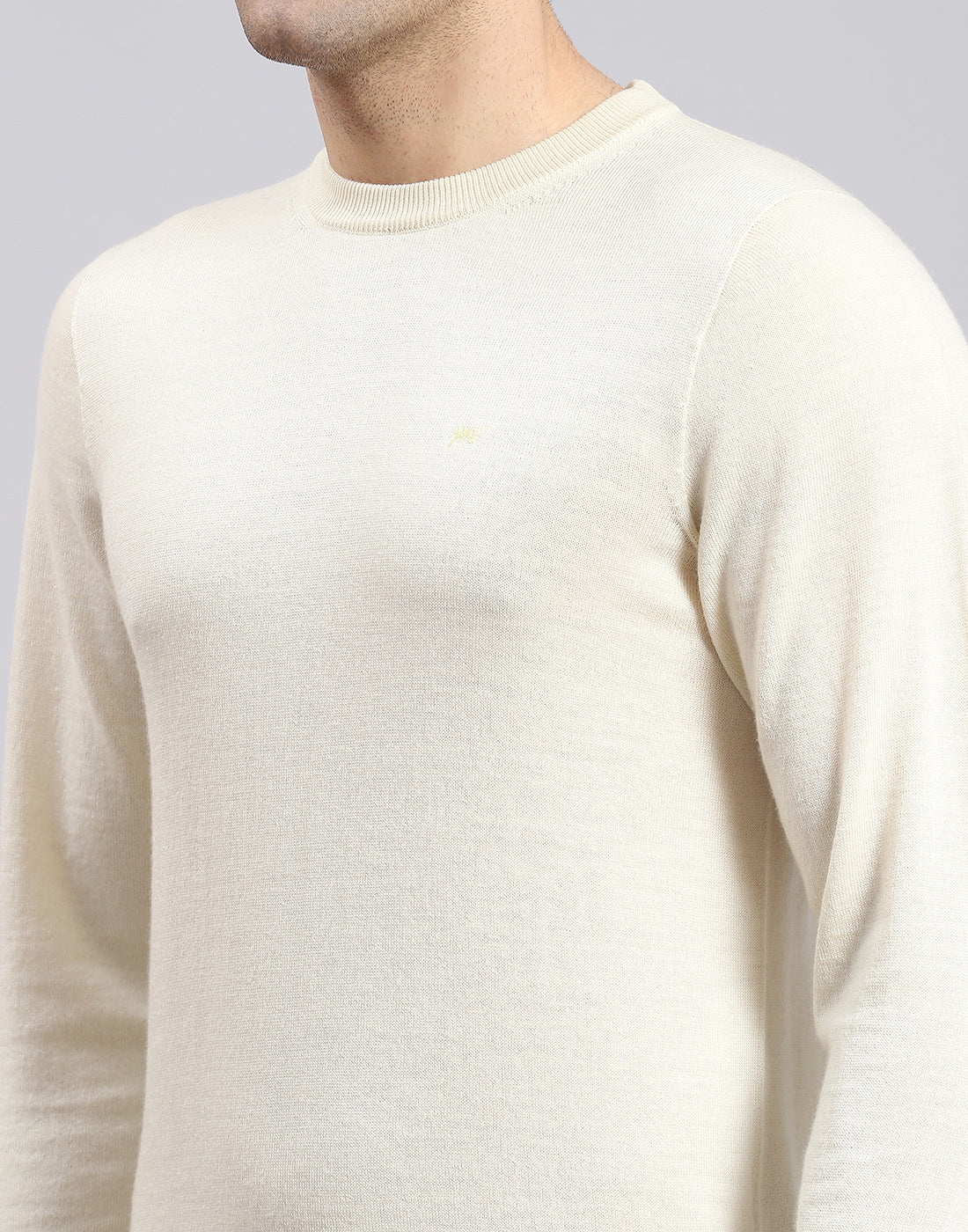 Men Off White Solid Round Neck Full Sleeve Pullover - Image 6