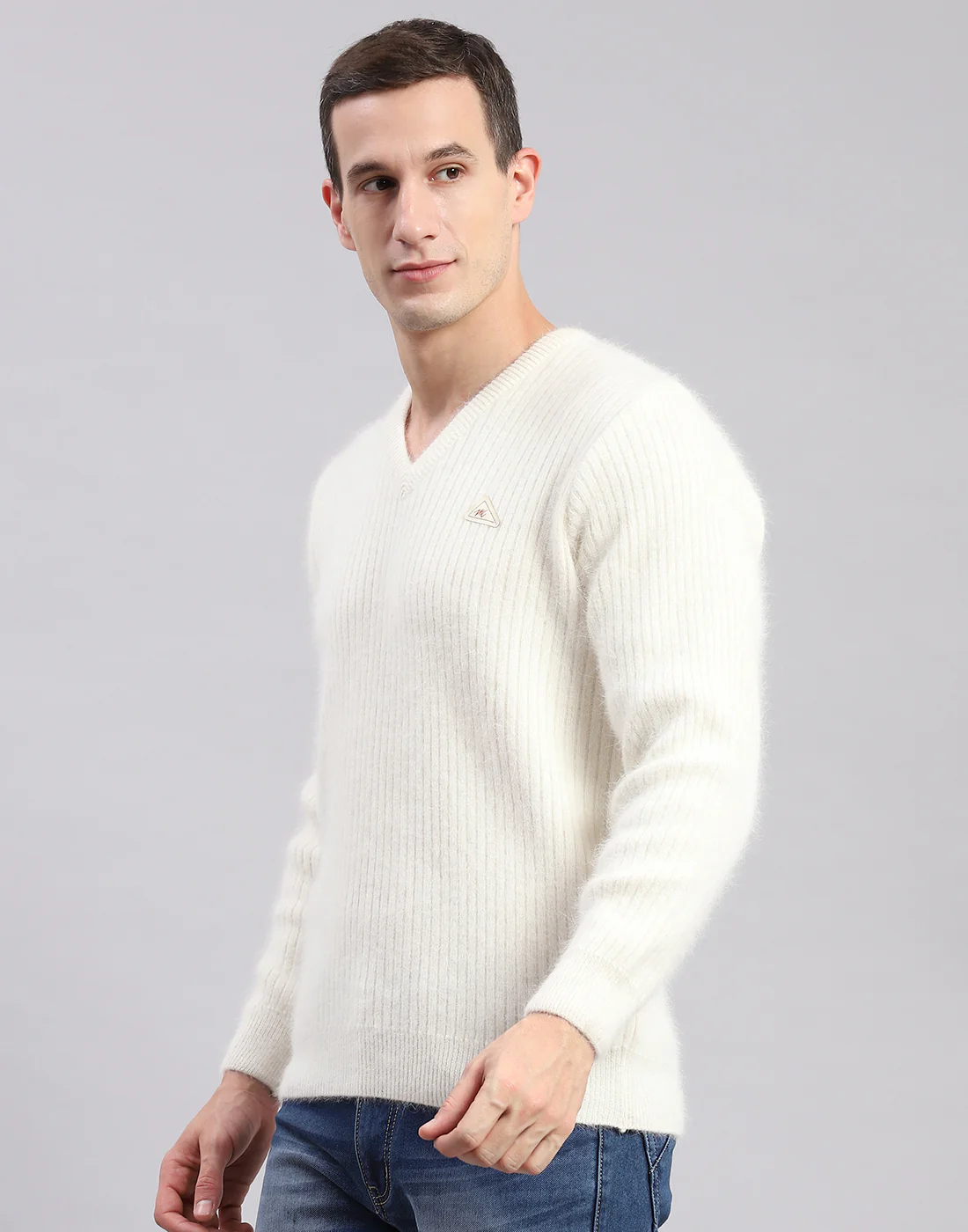 Men Off White Solid V Neck Full Sleeve Pullover - Image 2