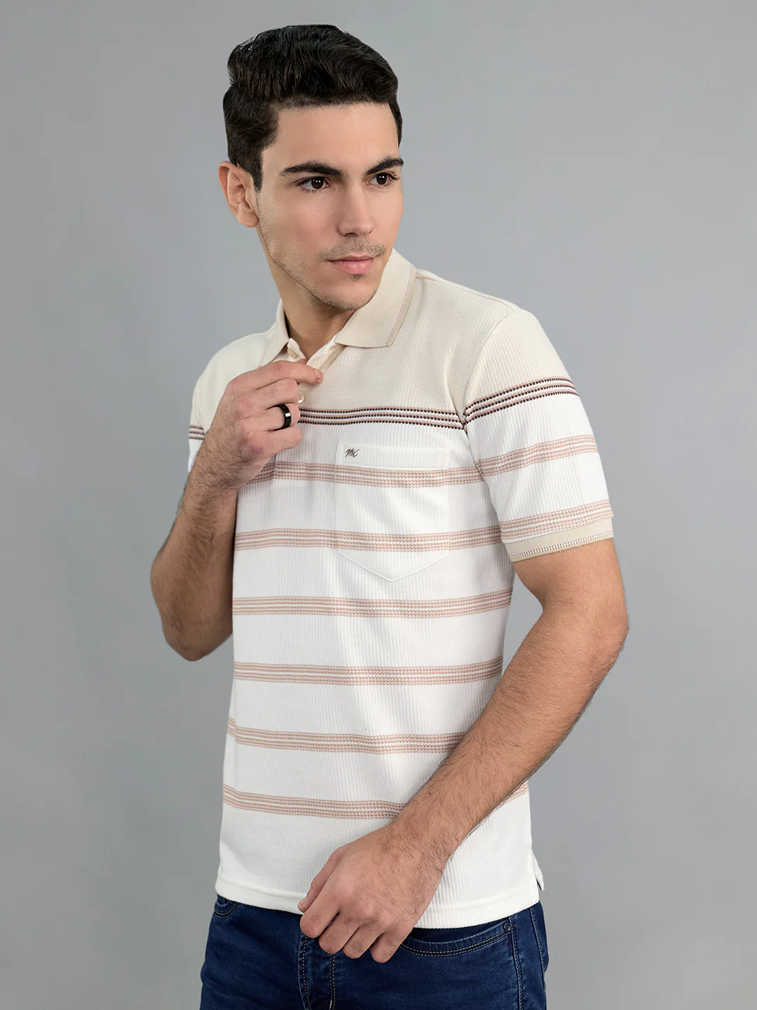 Men Off White Stripe Collar Half Sleeve T-Shirt - Image 2