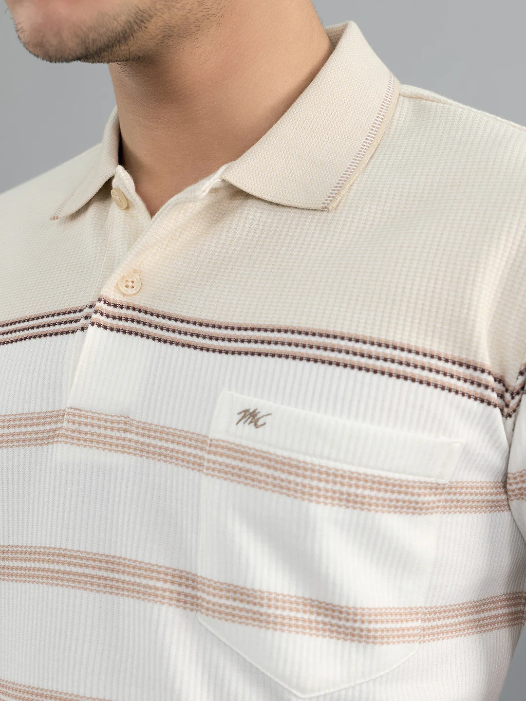 Men Off White Stripe Collar Half Sleeve T-Shirt - Image 5