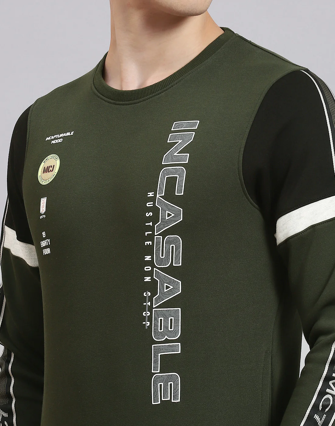 Men Olive Printed Round Neck Full Sleeve Sweatshirt - Image 7