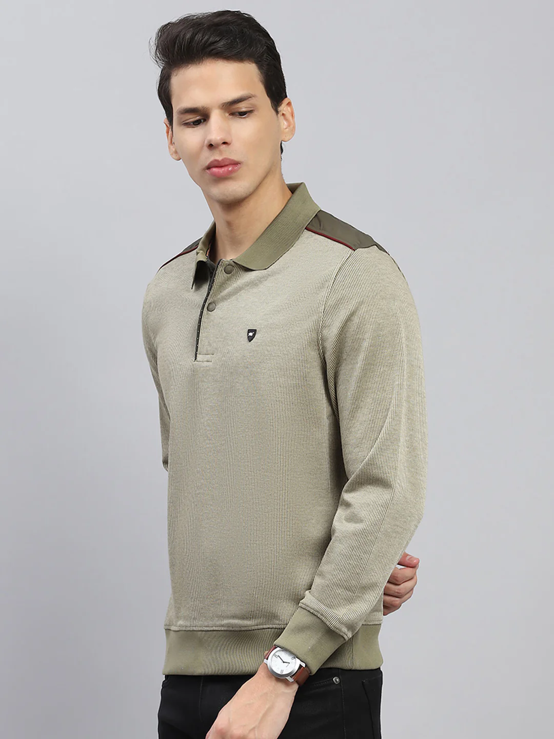 Luxuria Men Olive Solid Collar Full Sleeve Winter T-Shirt - Image 3