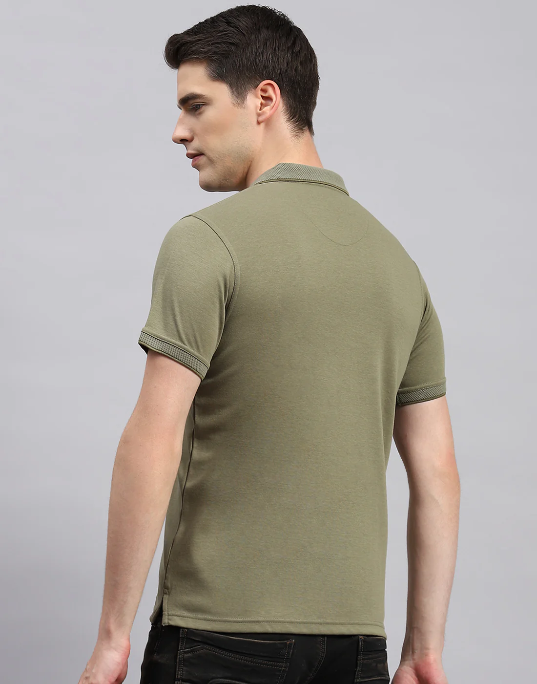 Men Olive Solid Collar Neck Half Sleeve T-Shirt - Image 5