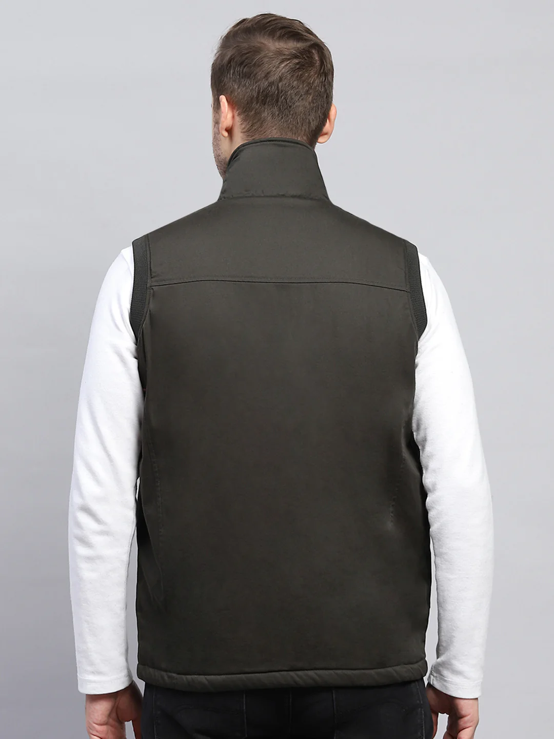 Men Olive Solid Collar Sleeveless Jacket - Image 5