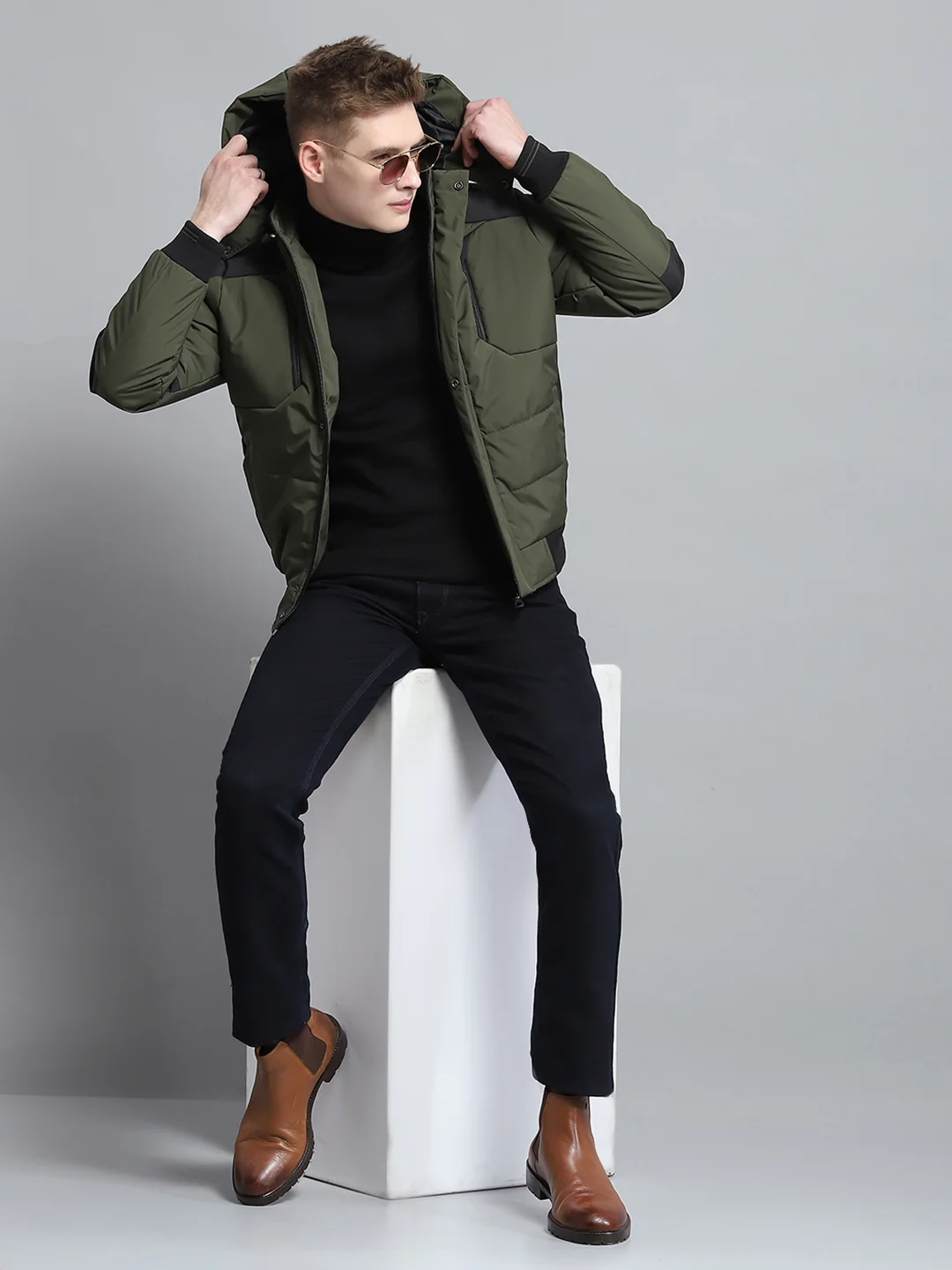 Men Olive Solid Detachable Hood Full Sleeve Jacket - Image 2