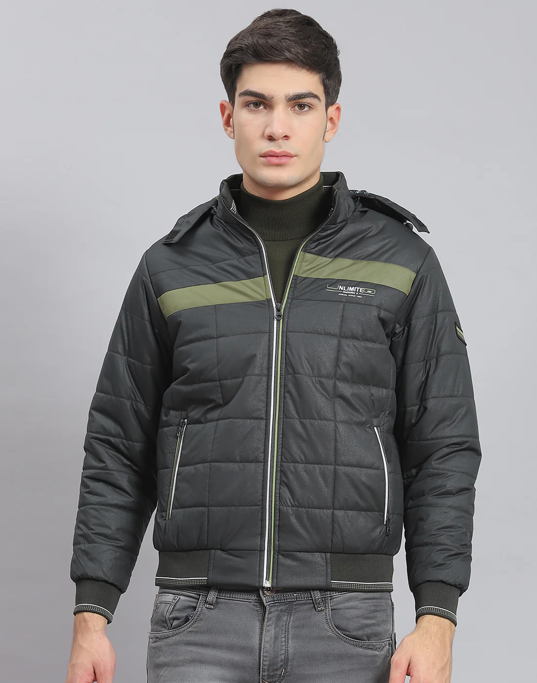 Men Olive Solid Hooded Full Sleeve Jacket