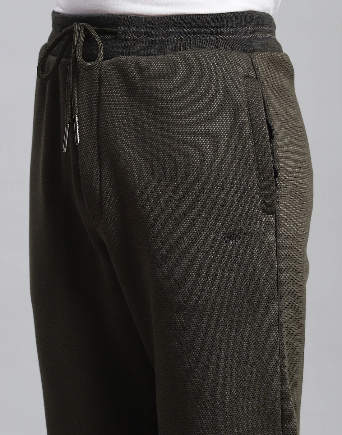 Men Olive Solid Hooded Full Sleeve Tracksuit - Image 8