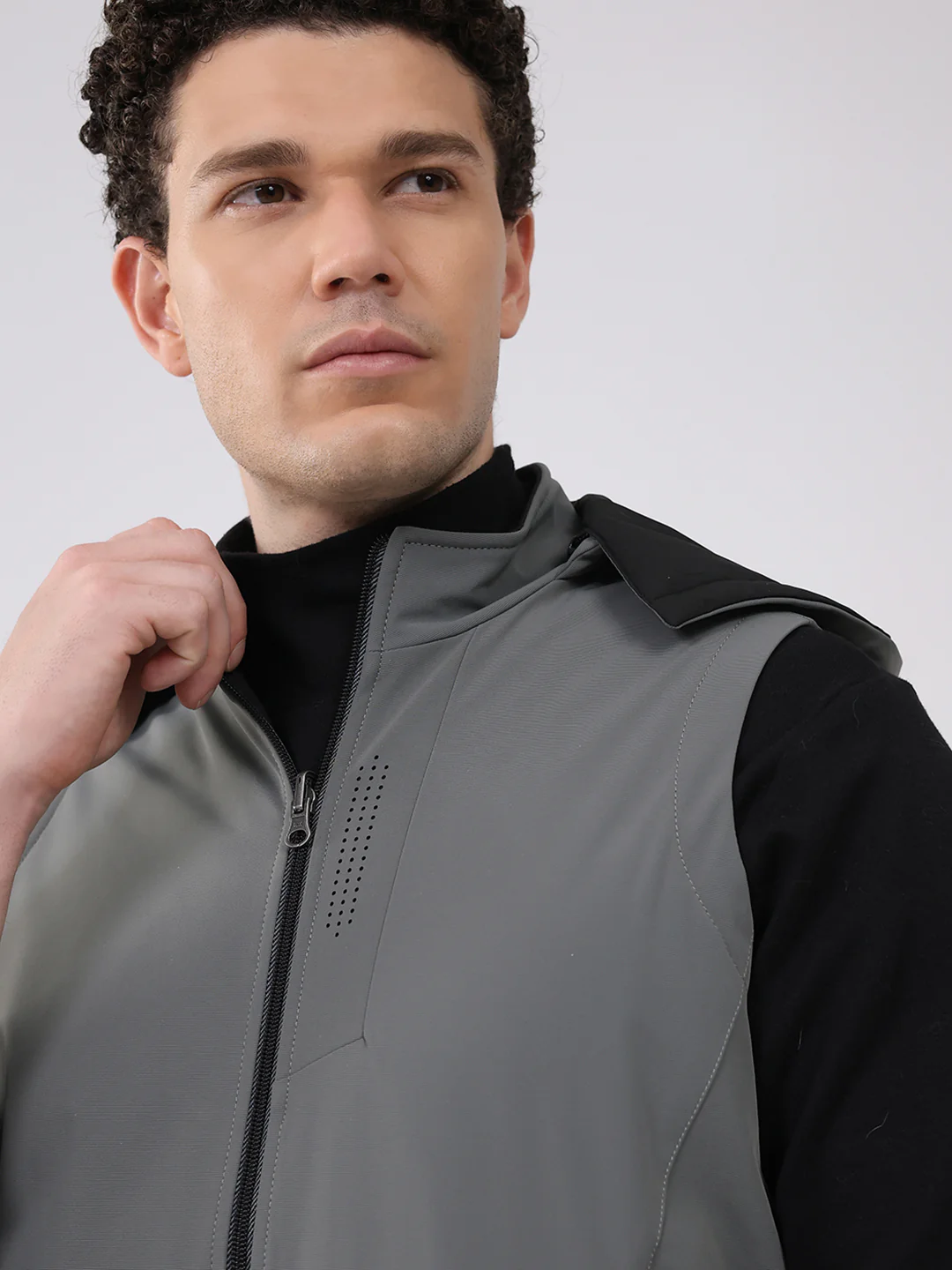 Men Olive Solid Hooded Sleeveless Reversible Jacket - Image 7