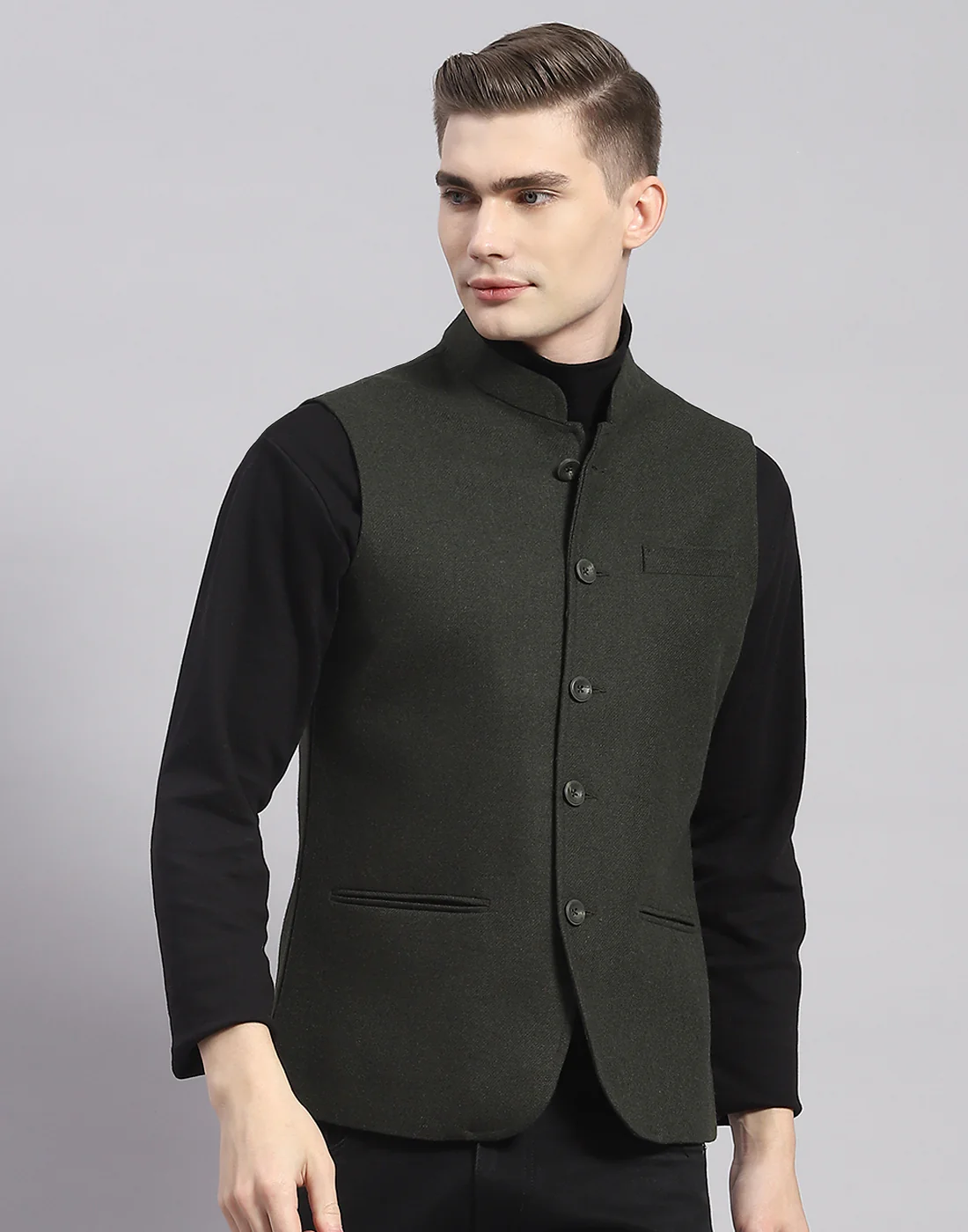Men Olive Solid Mandarin Collar Sleeveless Nehru Jacket - Image 2